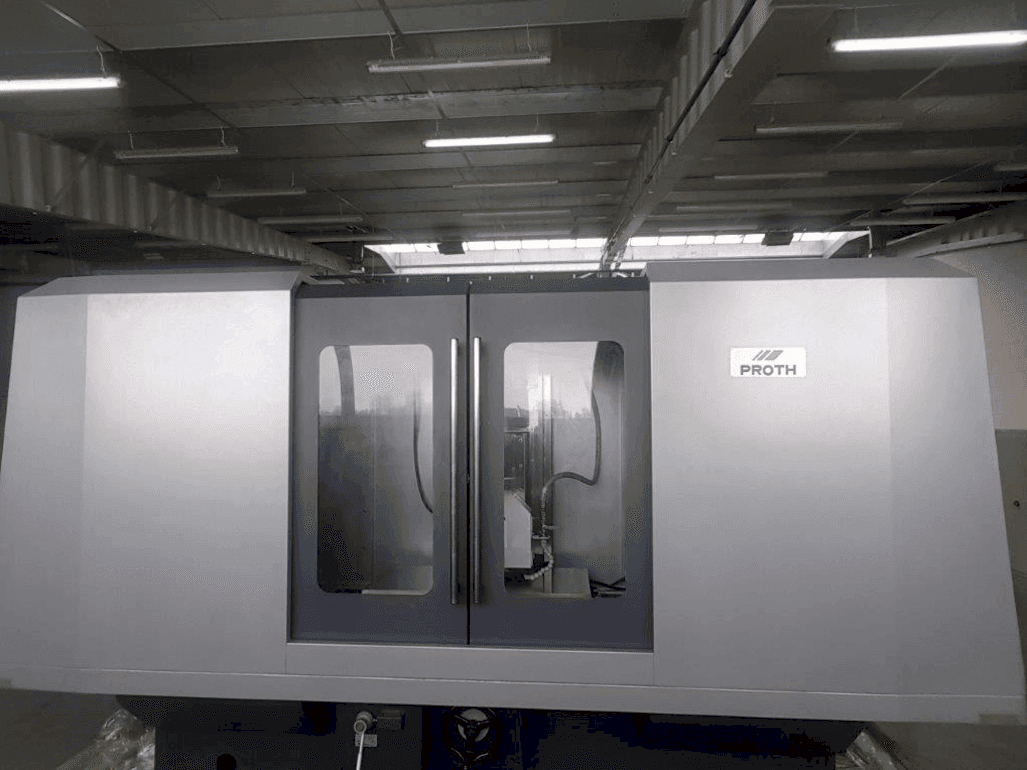 Vooraanzicht van Proth PSGC-50100AHR machine