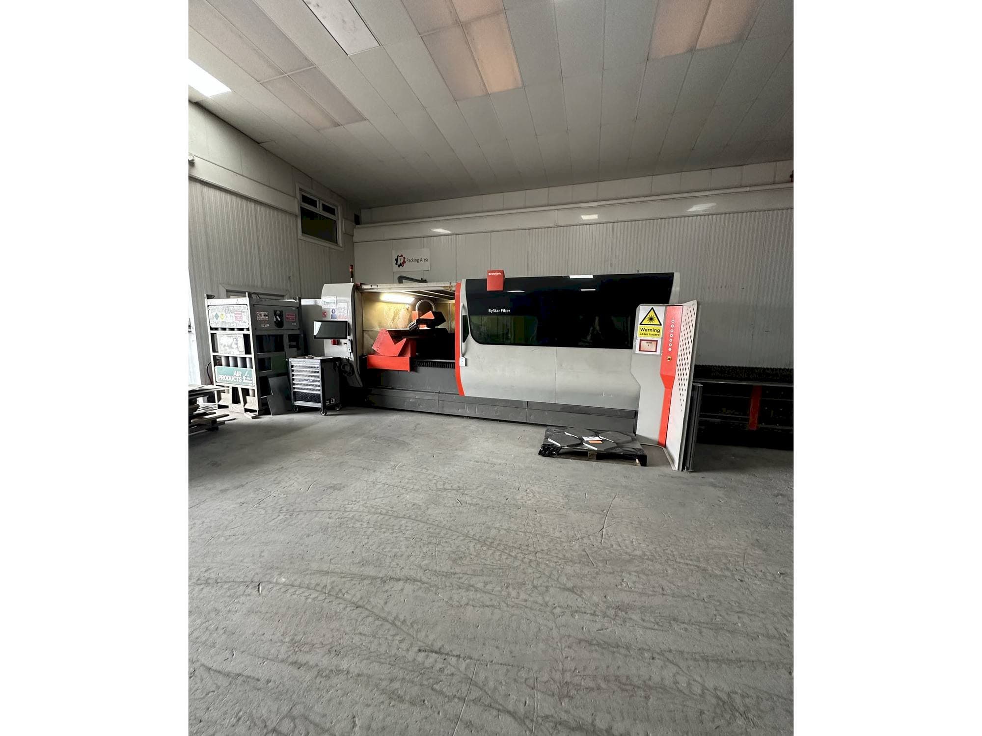 Vooraanzicht  van Bystronic Bystar 6KW 3015 Fiber  machine