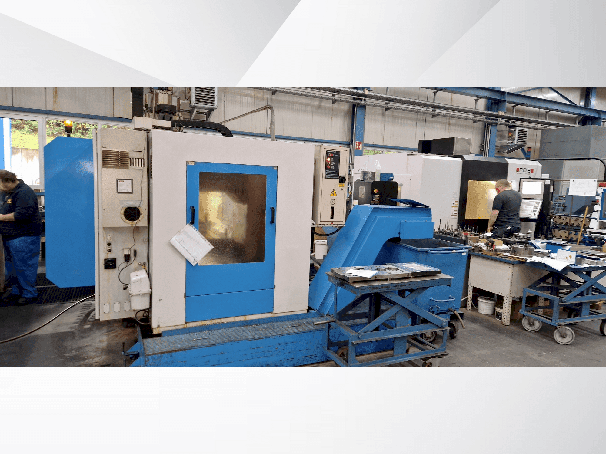 Vooraanzicht  van KONDIA HM-2010  machine