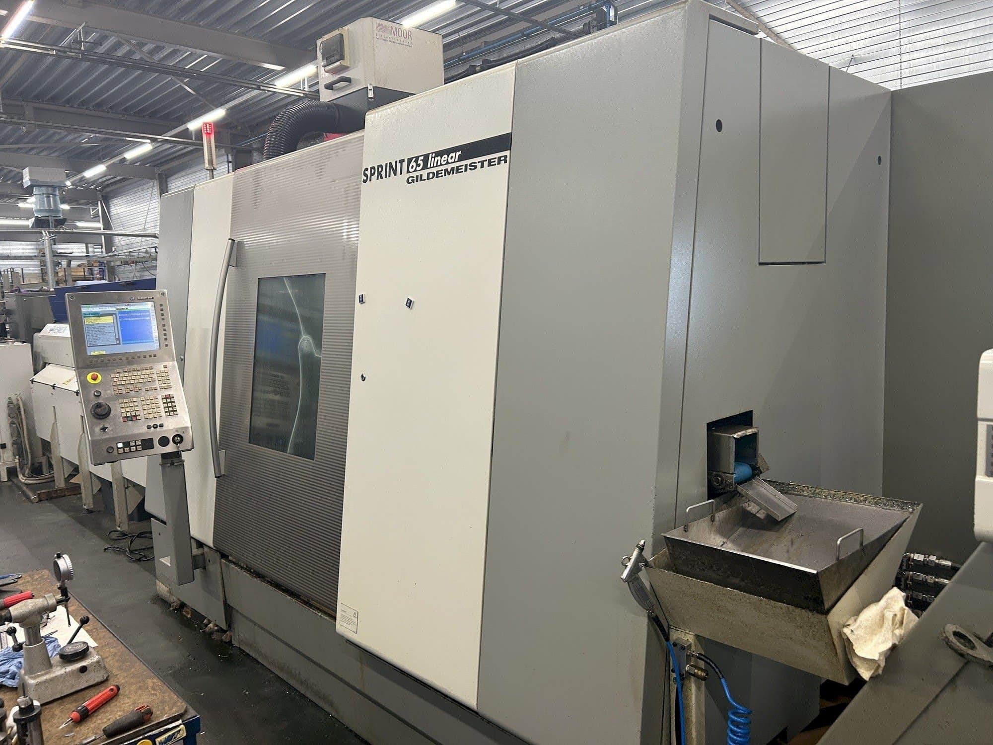 Vooraanzicht  van Gildemeister Sprint 65 linear  machine