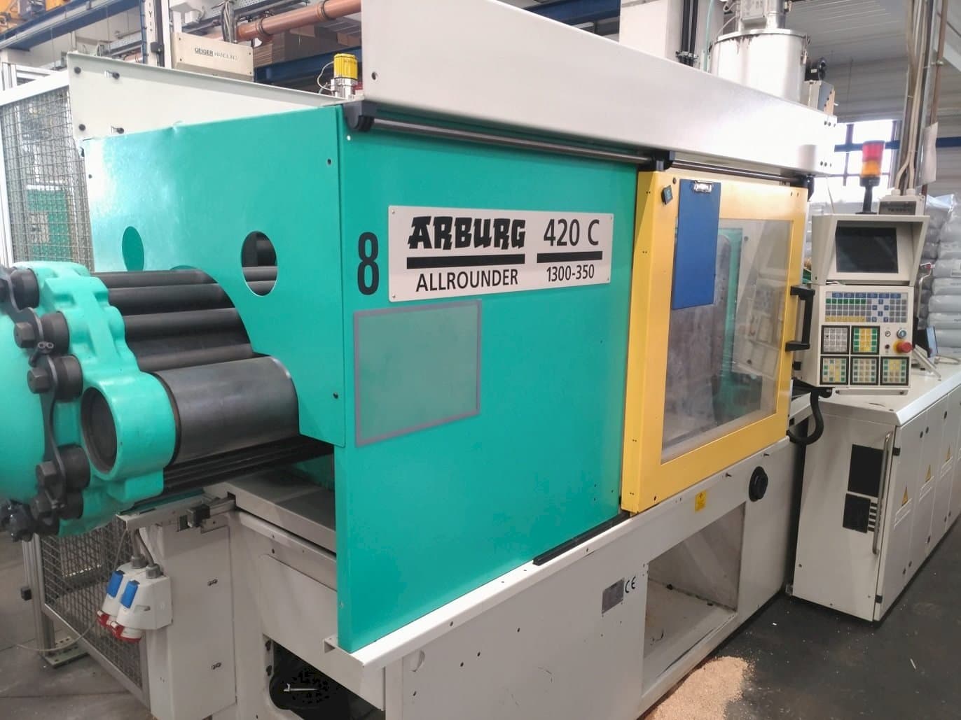 Vooraanzicht van Arburg 420 C 1300-350 machine