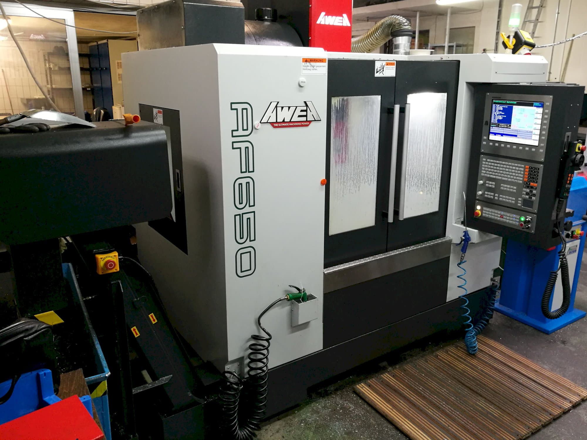 Links zicht van AWEA AF-650 machine