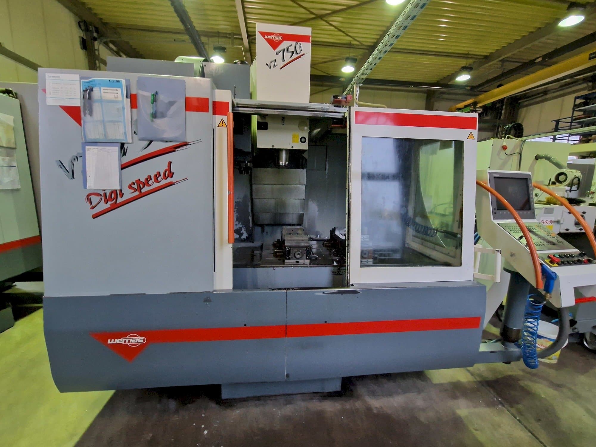 Vooraanzicht  van WEMAS VZ 750  machine