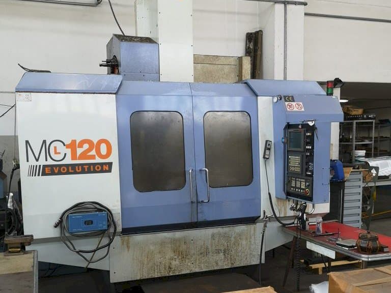 Vooraanzicht  van FAMUP MCL 120 AND  machine