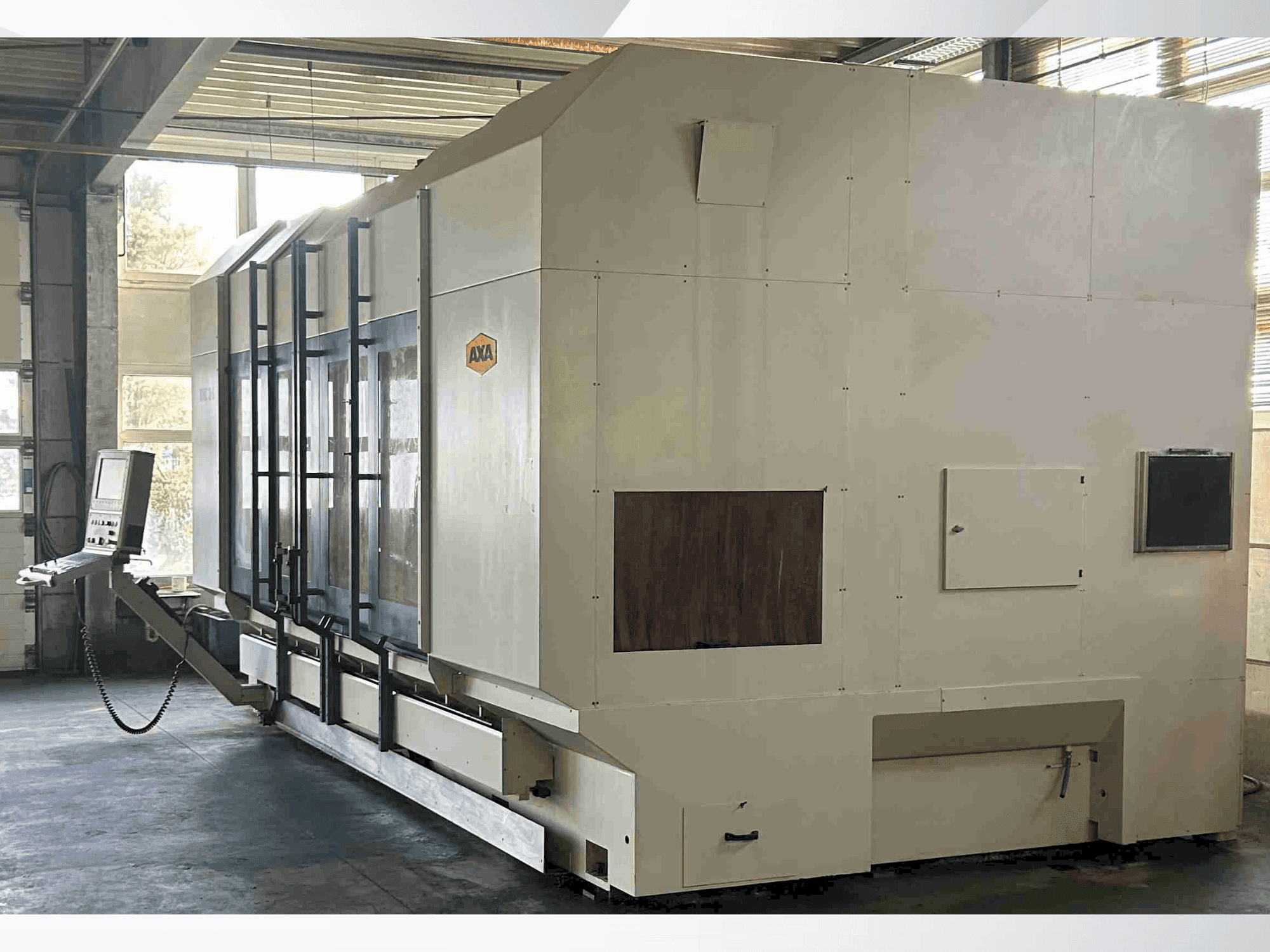 Vooraanzicht  van AXA VHC 3-3000 S  machine