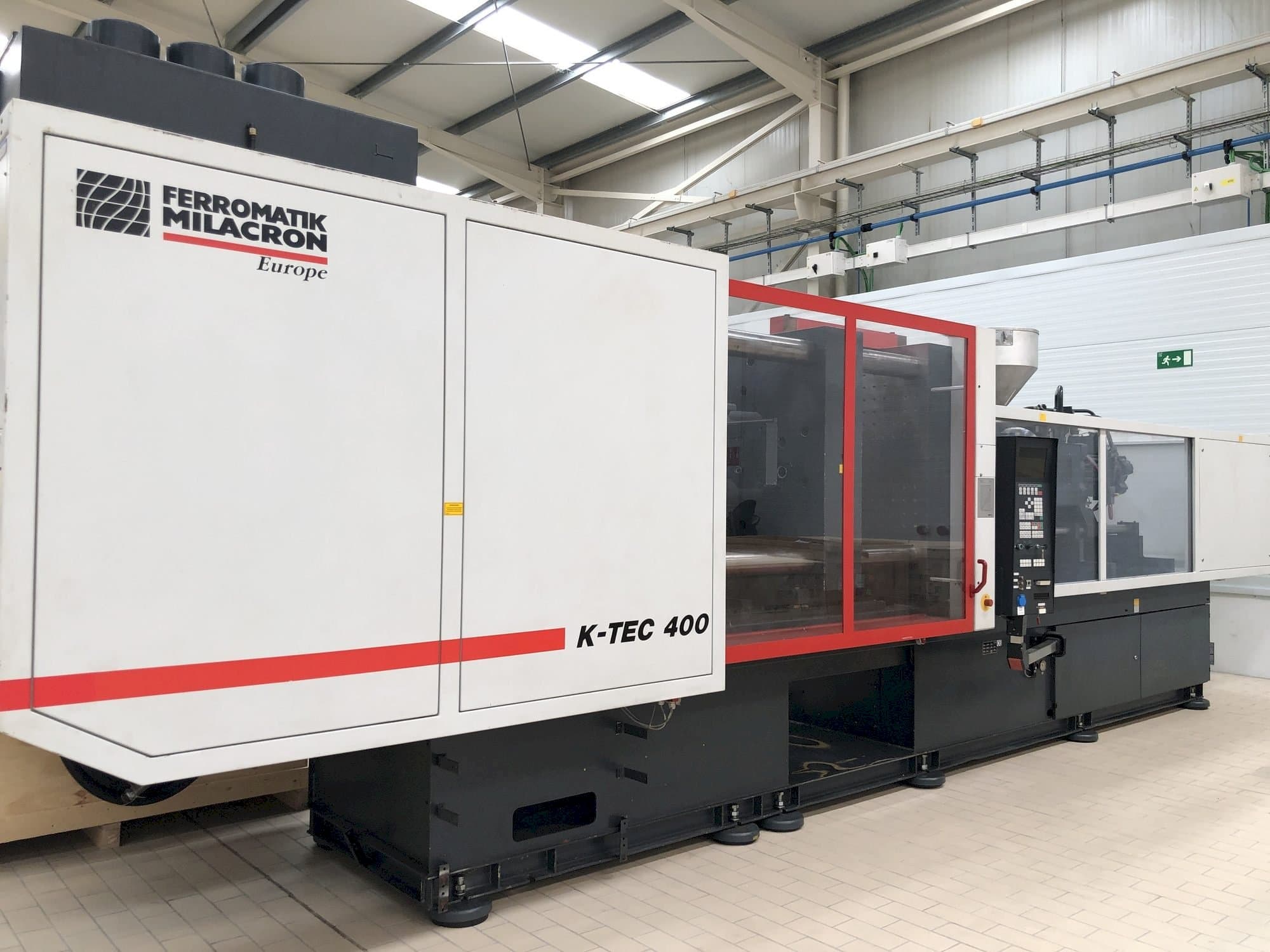 Vooraanzicht  van Ferromatik K-TEC400S  machine