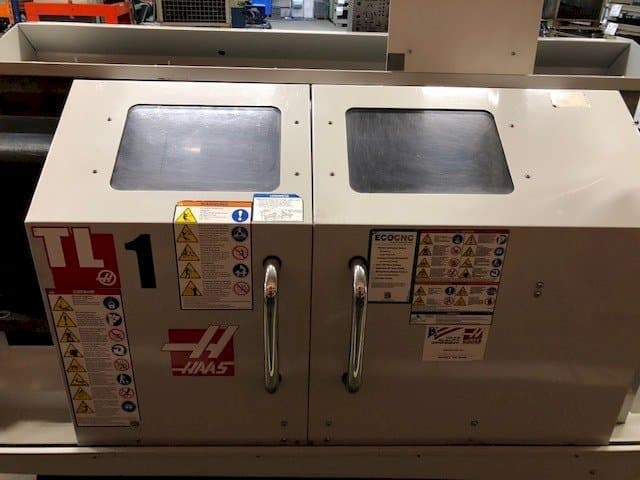 Vooraanzicht  van HAAS TL-1  machine