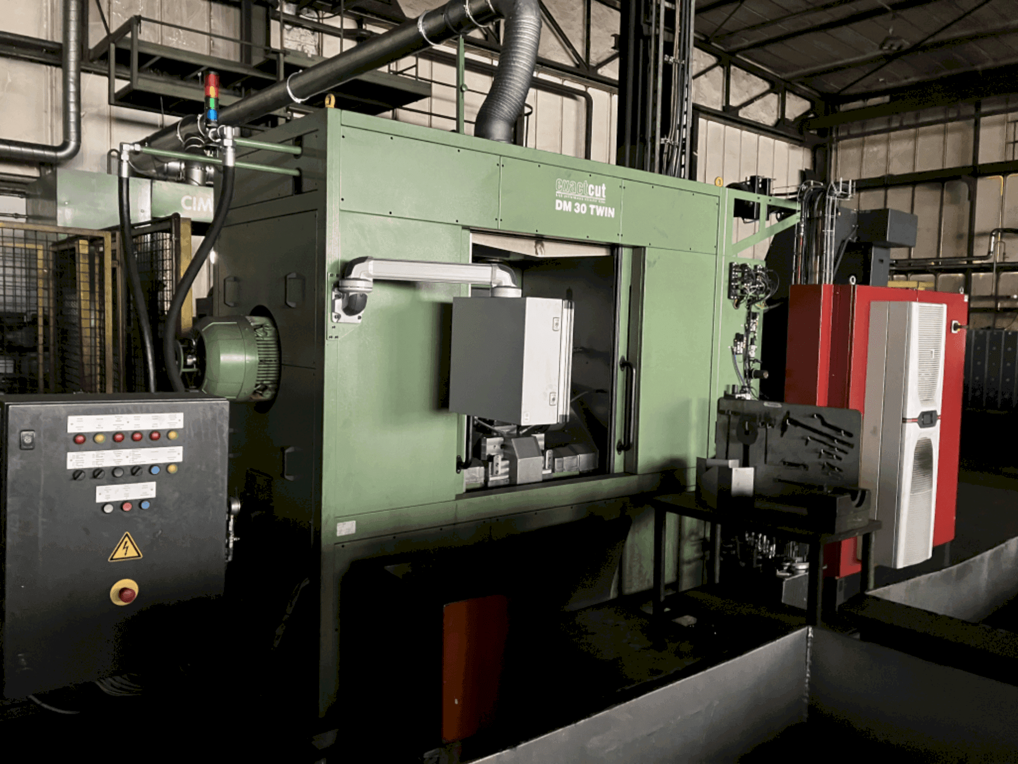 Vooraanzicht  van ExactCut DM 30 TWIN  machine