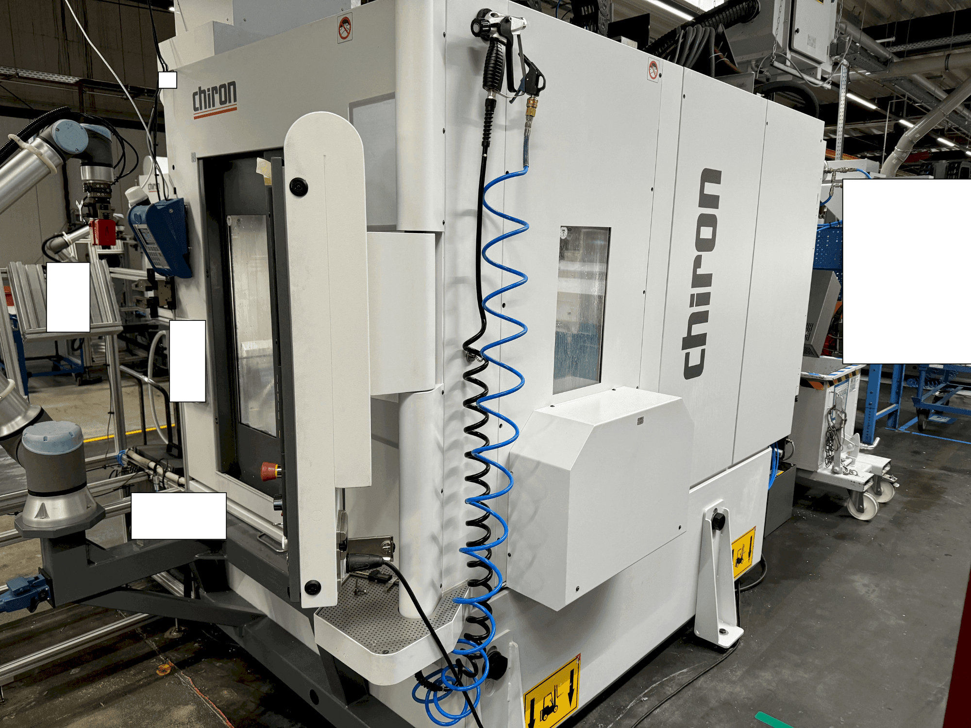 Vooraanzicht  van CHIRON FZ12 FX  machine