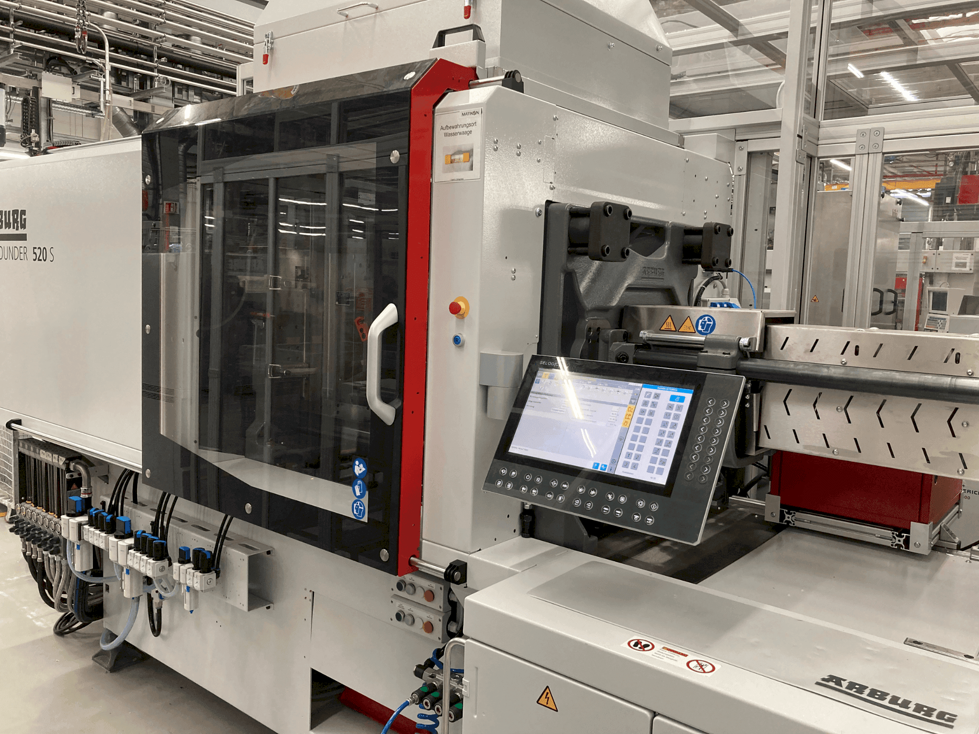 Vooraanzicht  van Arburg Allrounder 520 S 1600-400  machine