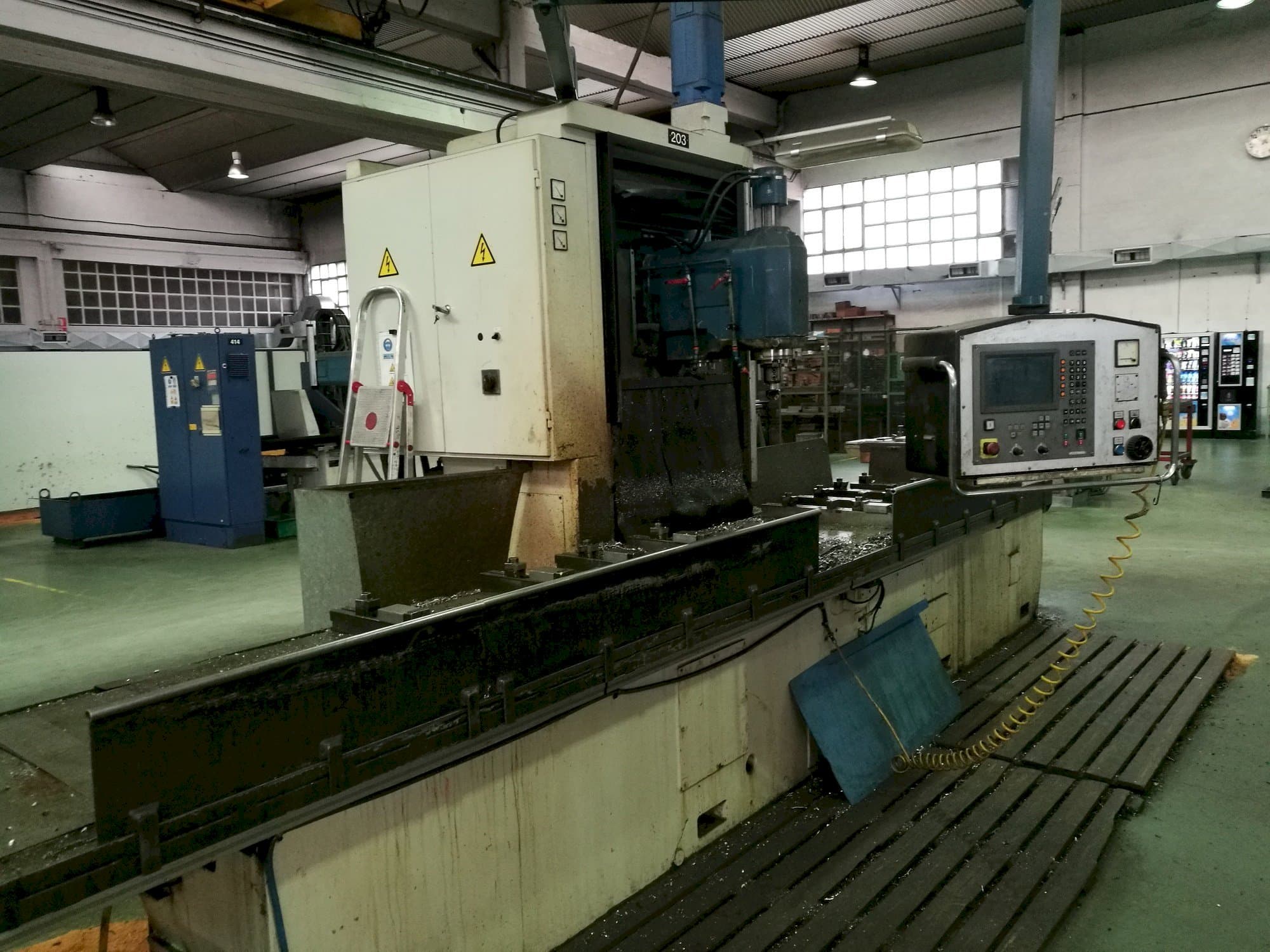 Linkerzijdeaanzicht  van Correa A-20/44  machine