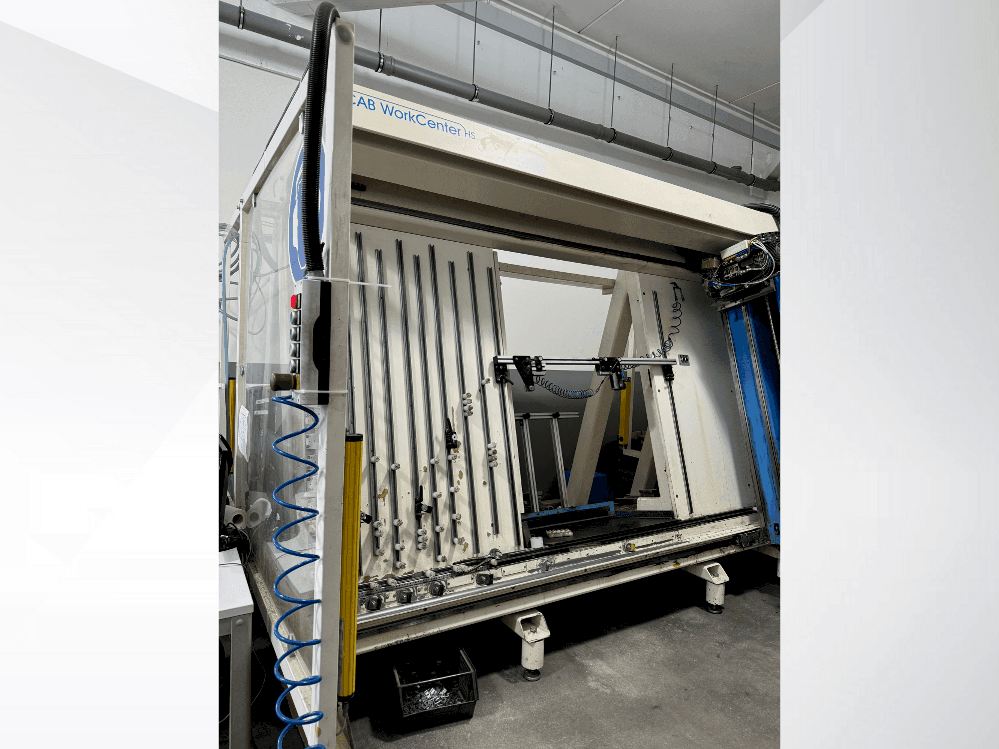 Vooraanzicht  van STEINHAUER eCAB workCenter HS  machine