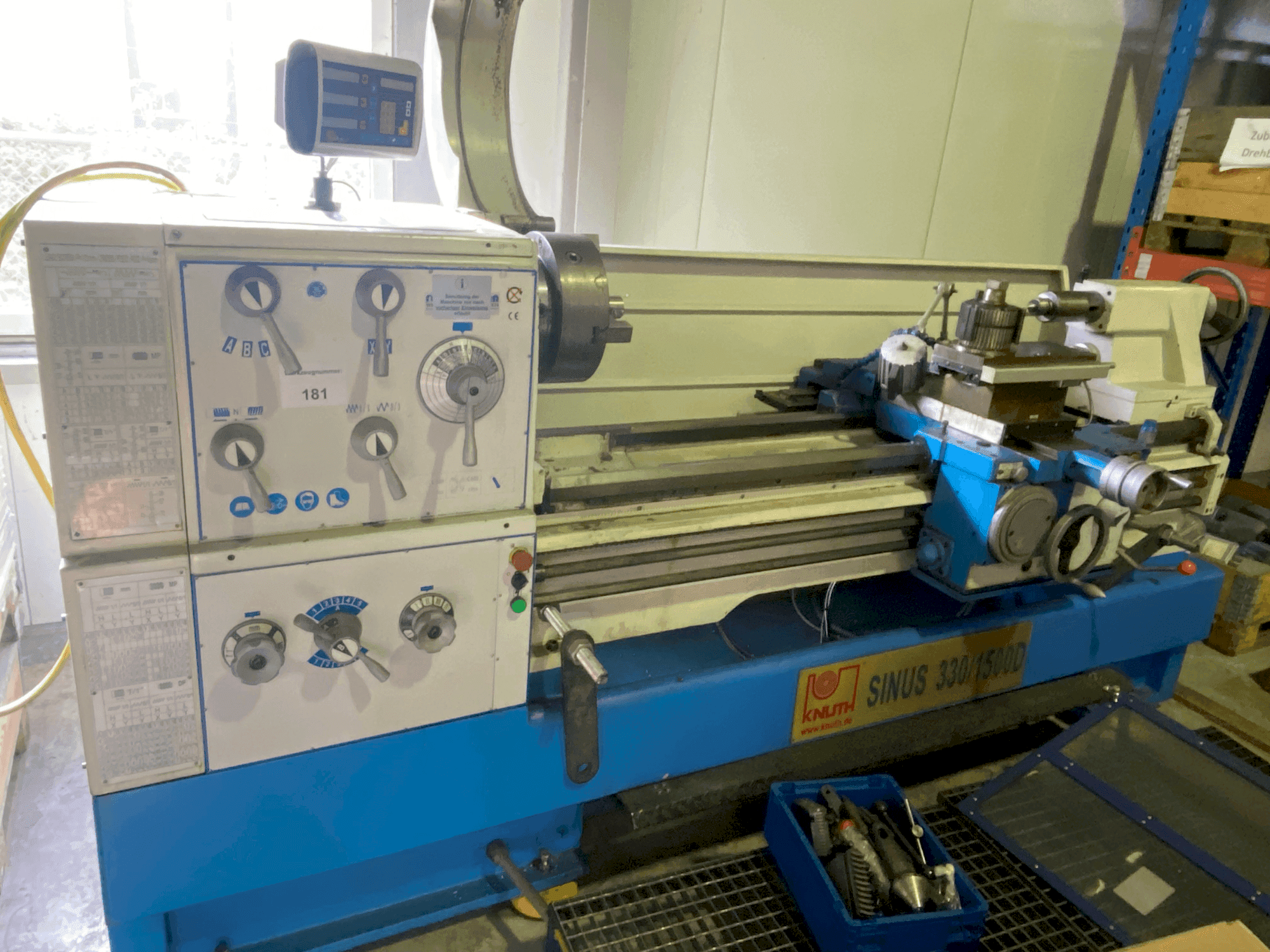 Vooraanzicht  van KNUTH SINUS 330/1500 D  machine