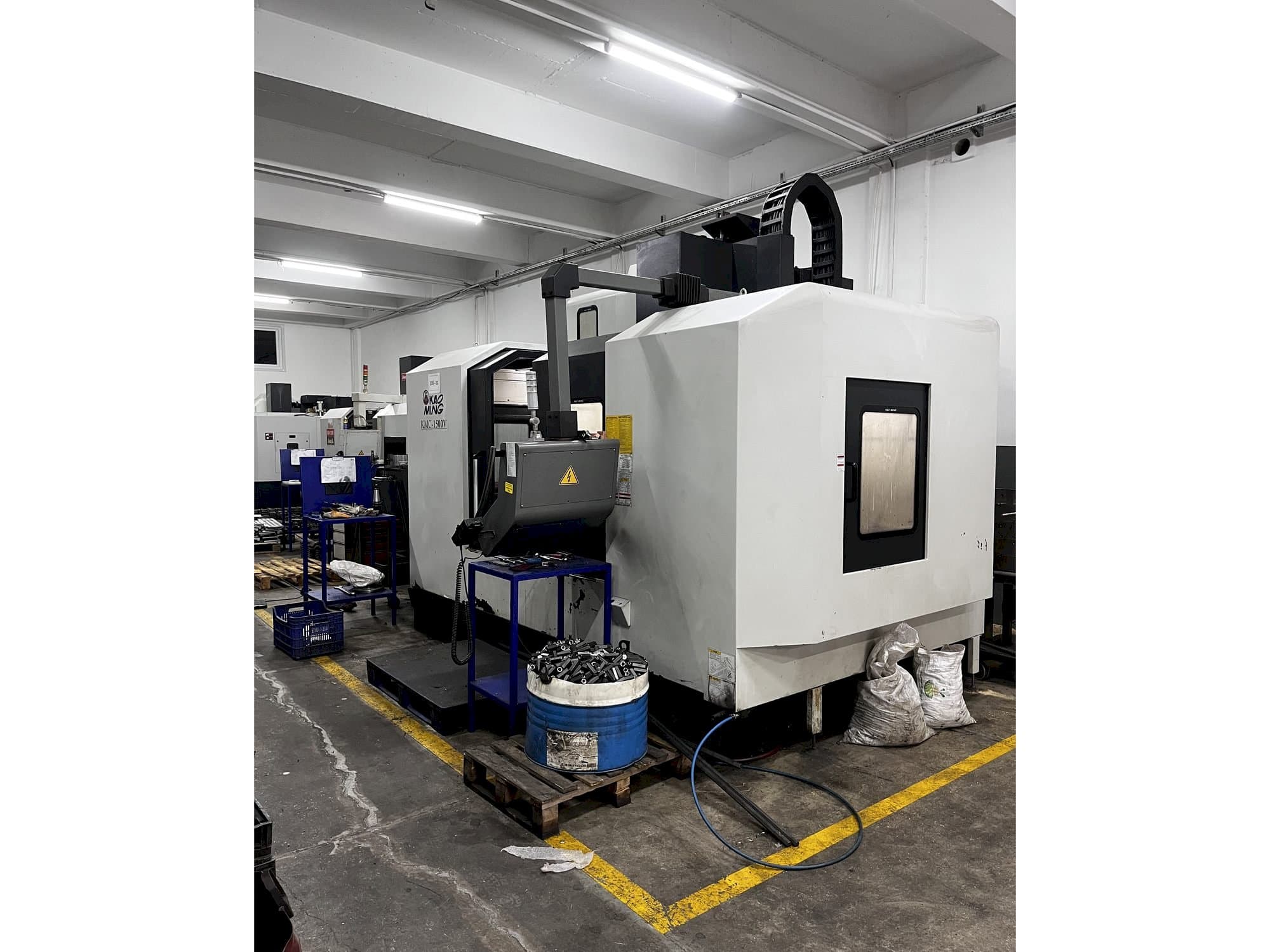 Vooraanzicht  van KAOMING KMC 1500V  machine