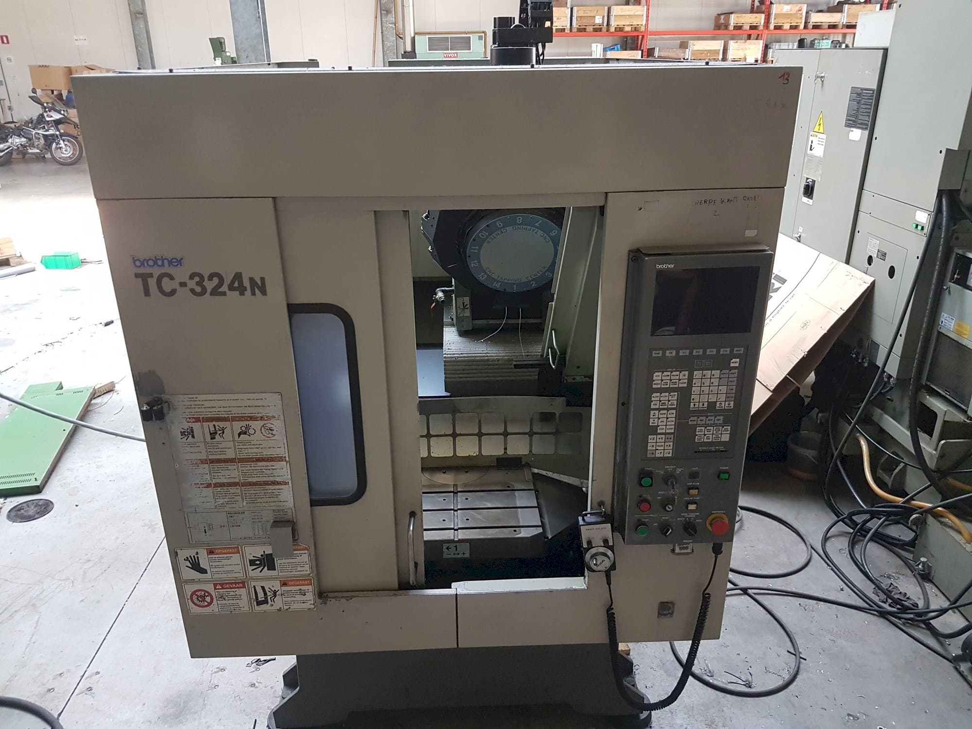 Vooraanzicht  van Brother TC-324N  machine