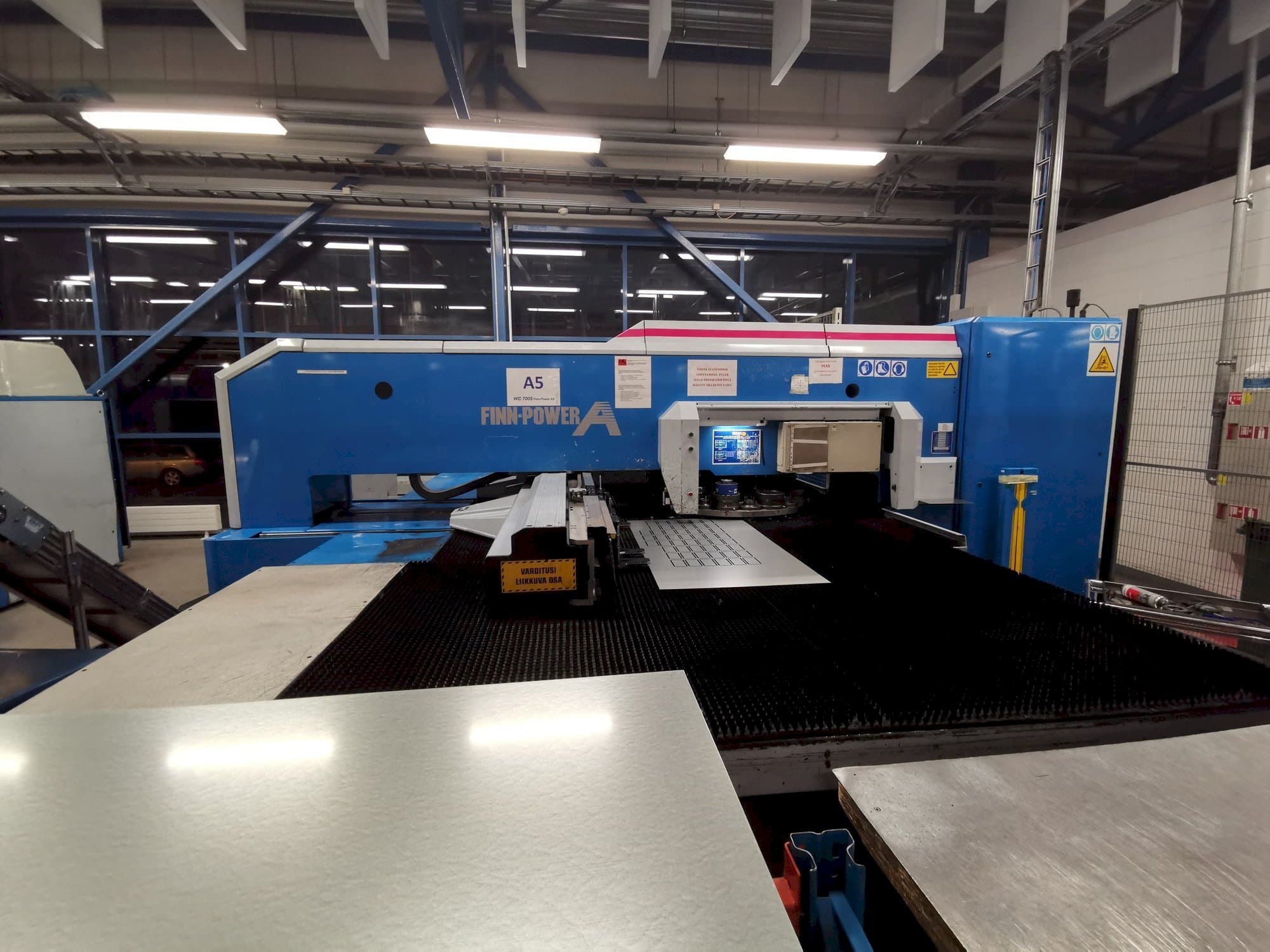 Vooraanzicht  van Finn-Power A5-20SB  machine