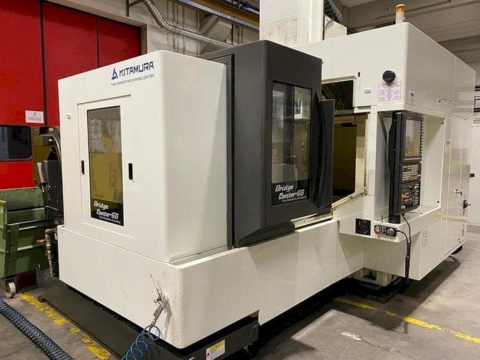 Vooraanzicht  van Kitamura Bridge 6G  machine