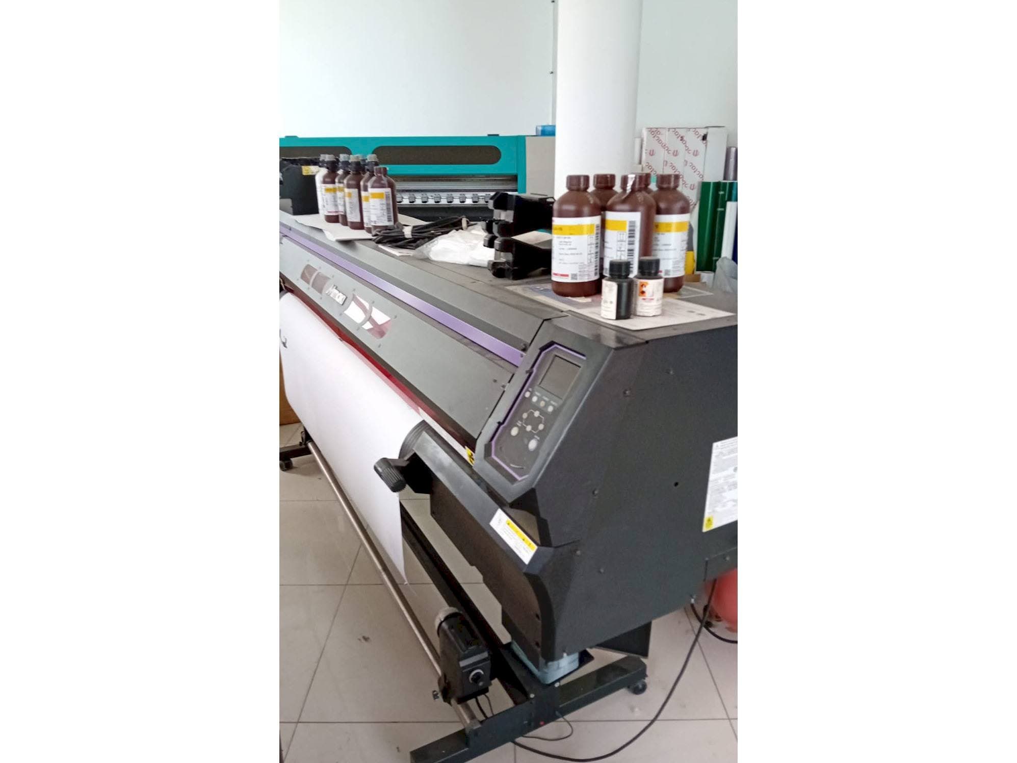 Vooraanzicht  van MIMAKI ucjv300-160  machine