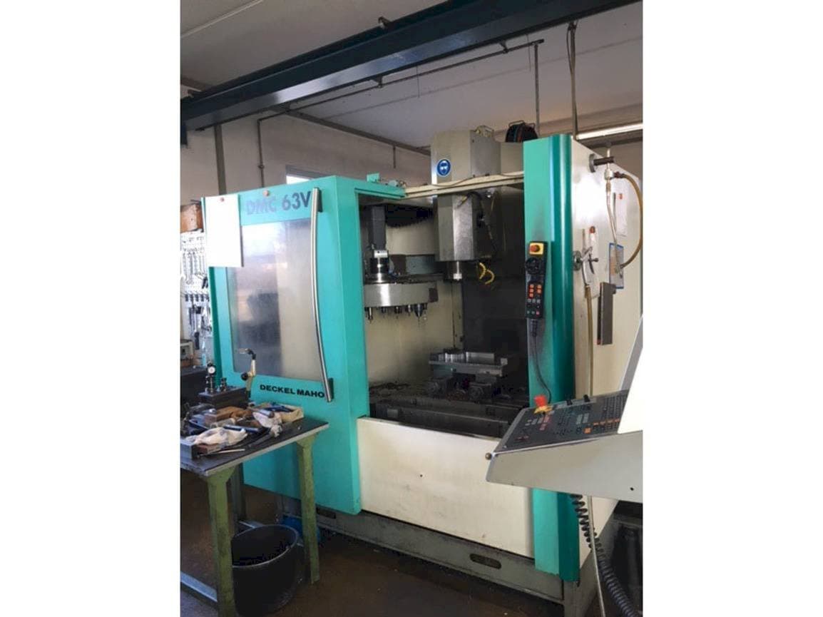 Vooraanzicht  van DMC DMC 63V  machine