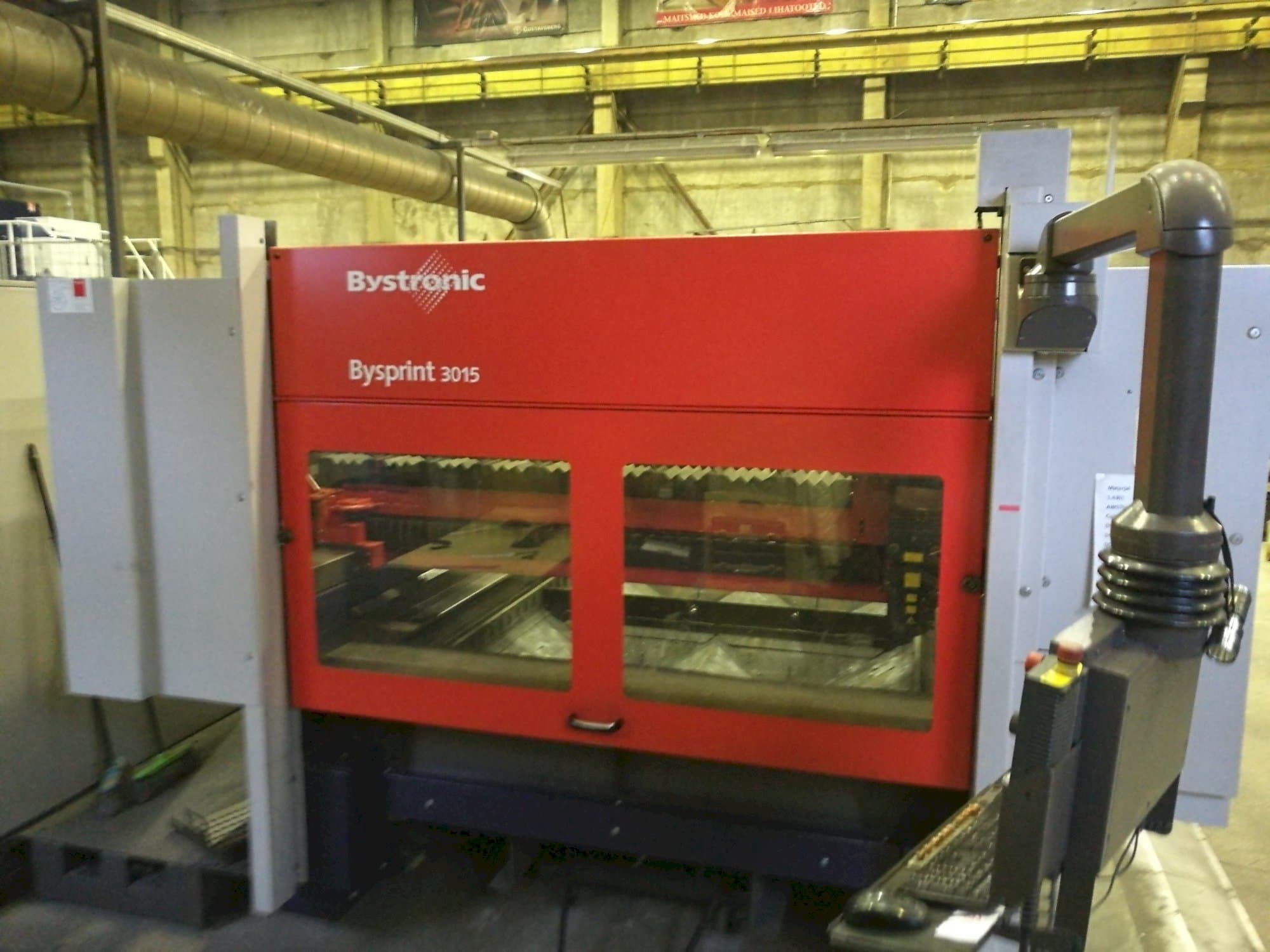 Vooraanzicht  van Bystronic Bysprint 3015  machine