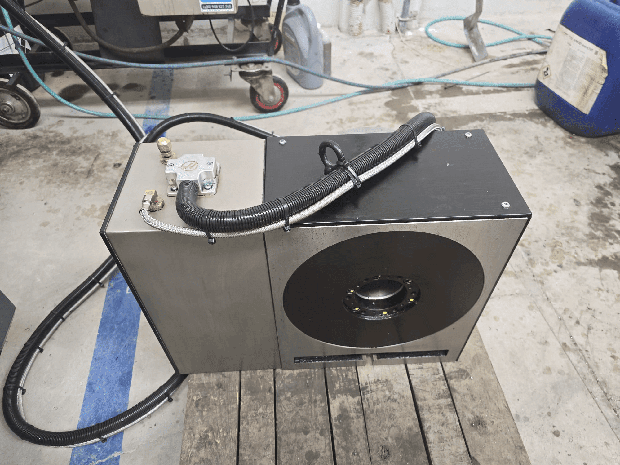 Vooraanzicht  van HAAS HRT310  machine