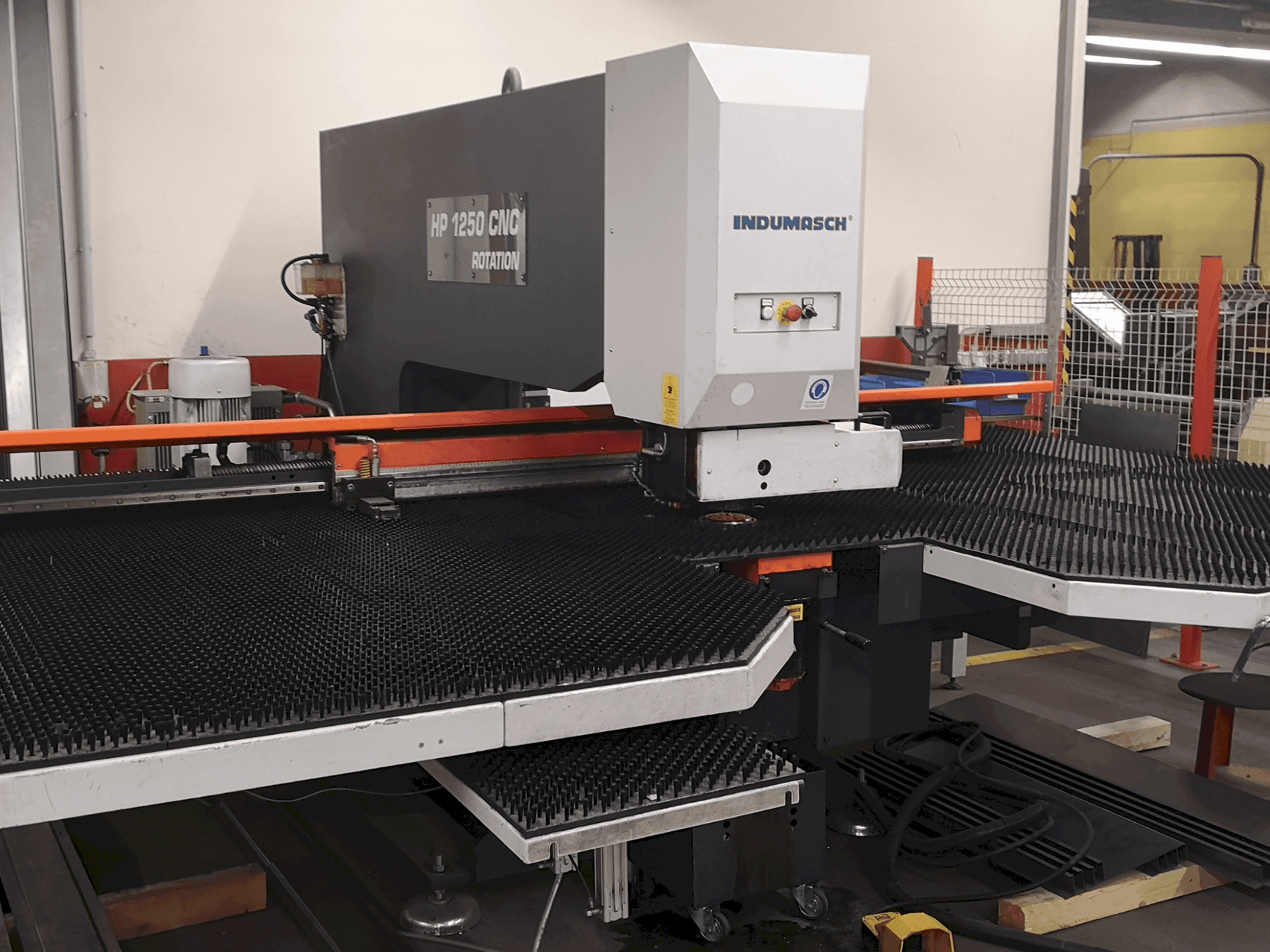 Vooraanzicht  van IMAC HP 1250 INDEX  machine