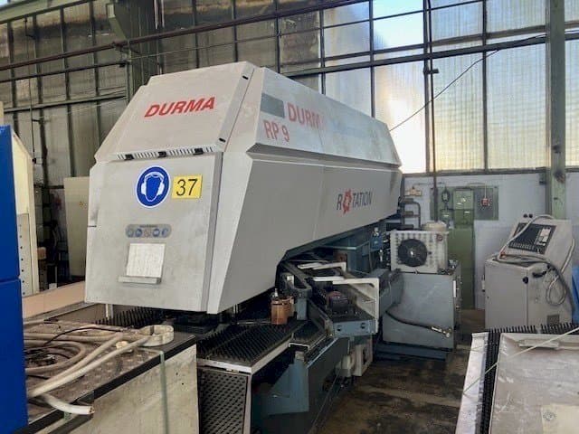 Vooraanzicht  van Durma RP9 1250x20  machine