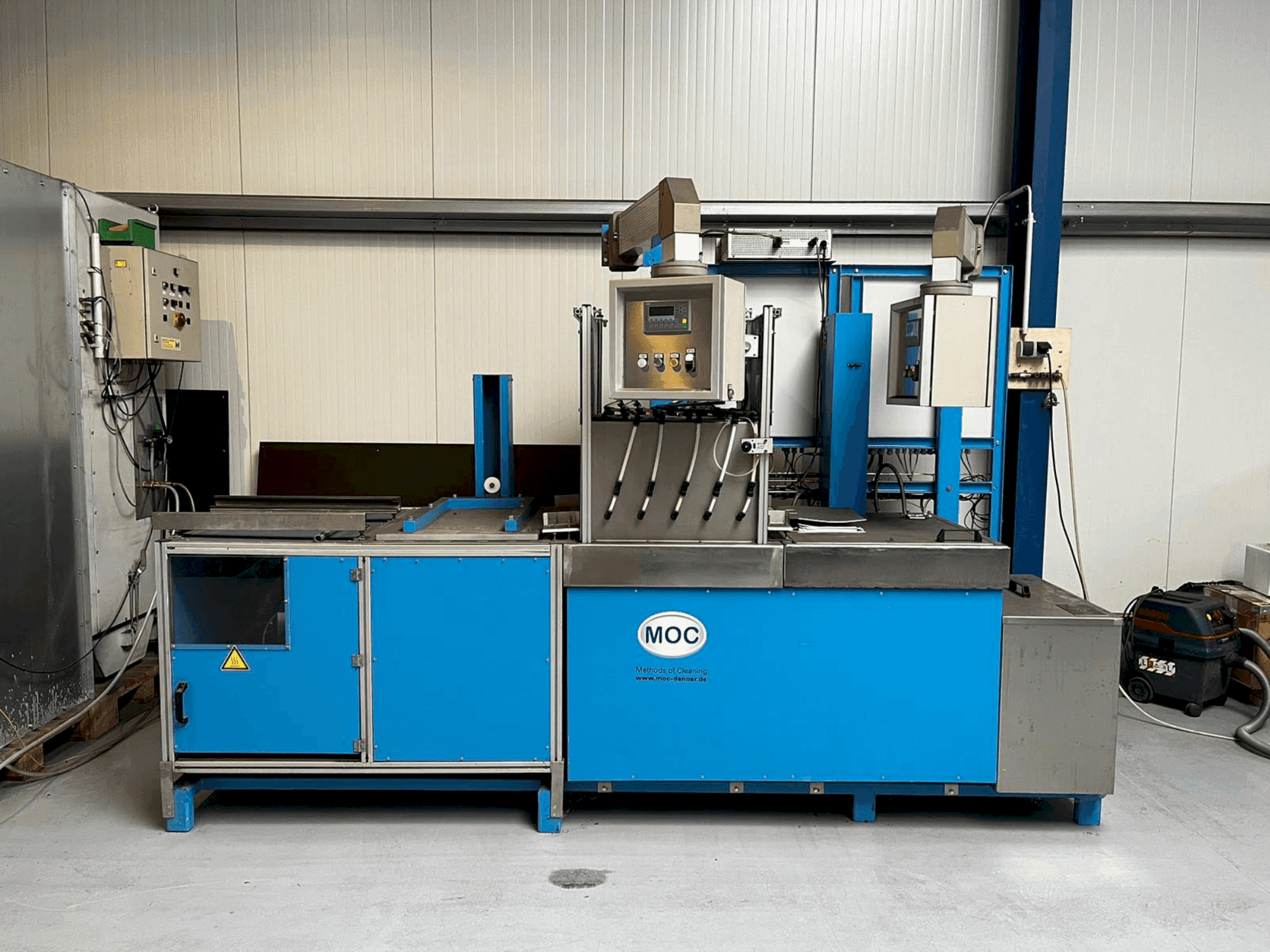 Vooraanzicht  van MOC Danner S60  machine