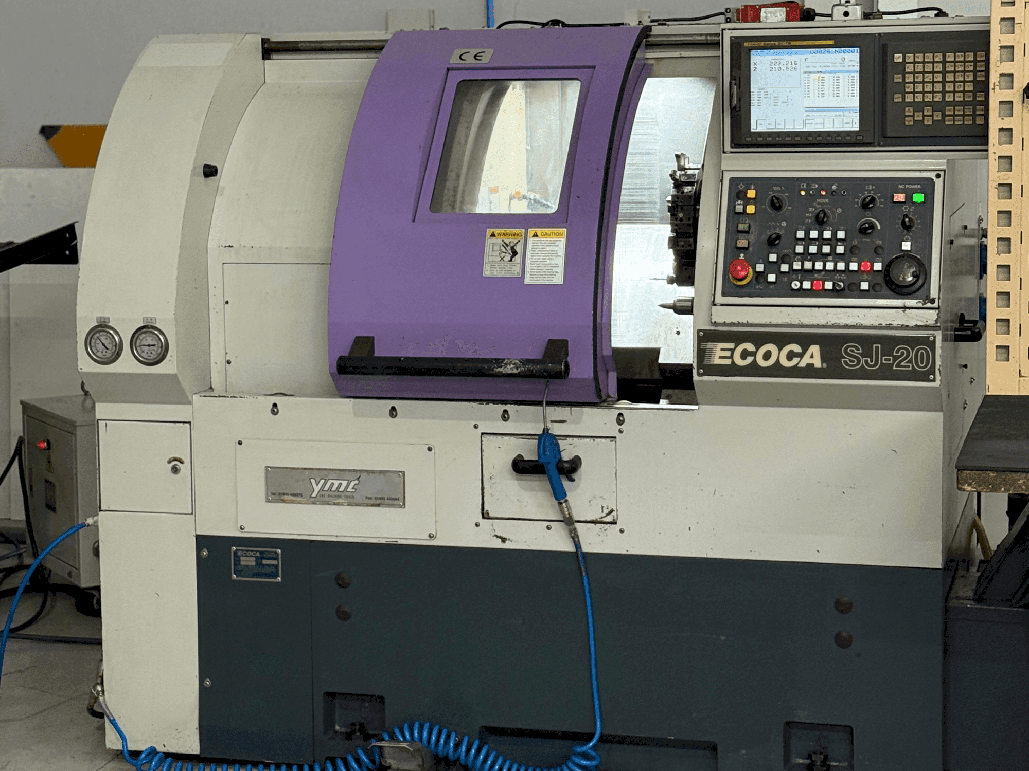 Vooraanzicht  van ECOCA SJ-20  machine