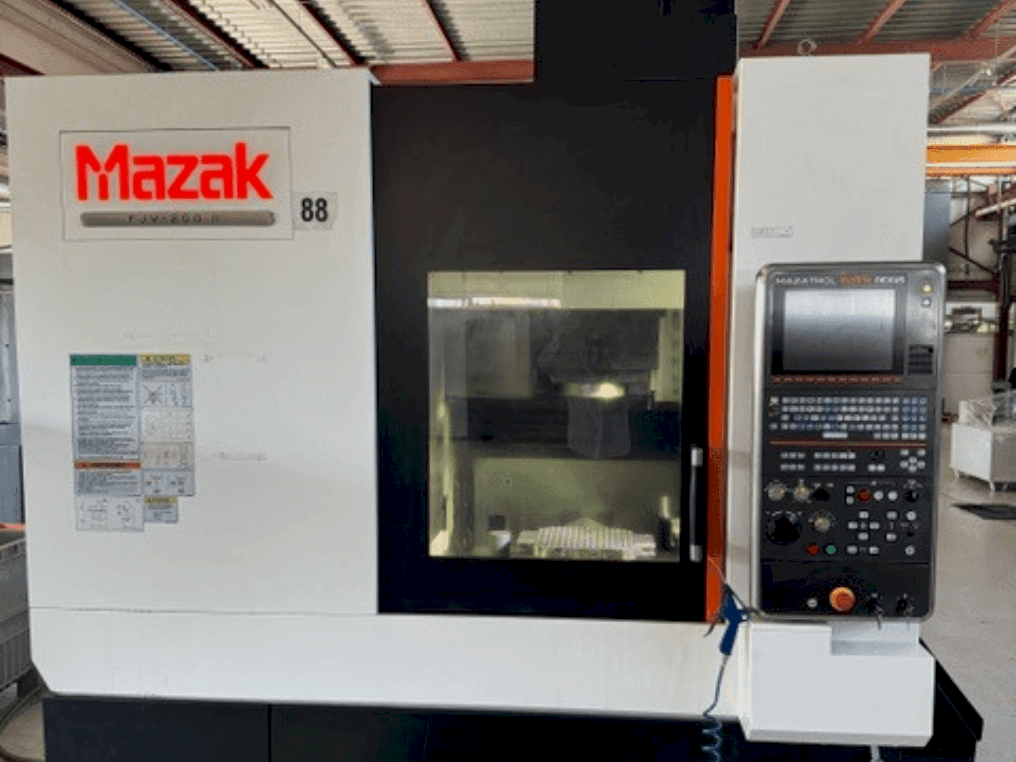 Vooraanzicht  van Mazak FJV-200II  machine