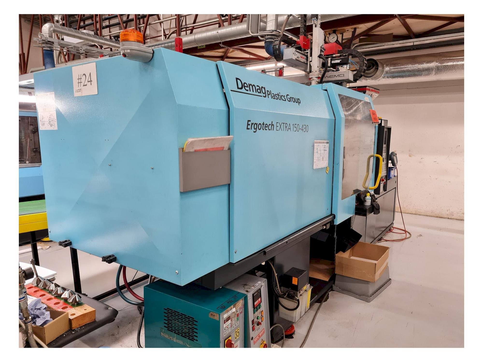 Vooraanzicht  van DEMAG Ergotech EXTRA 150-430  machine