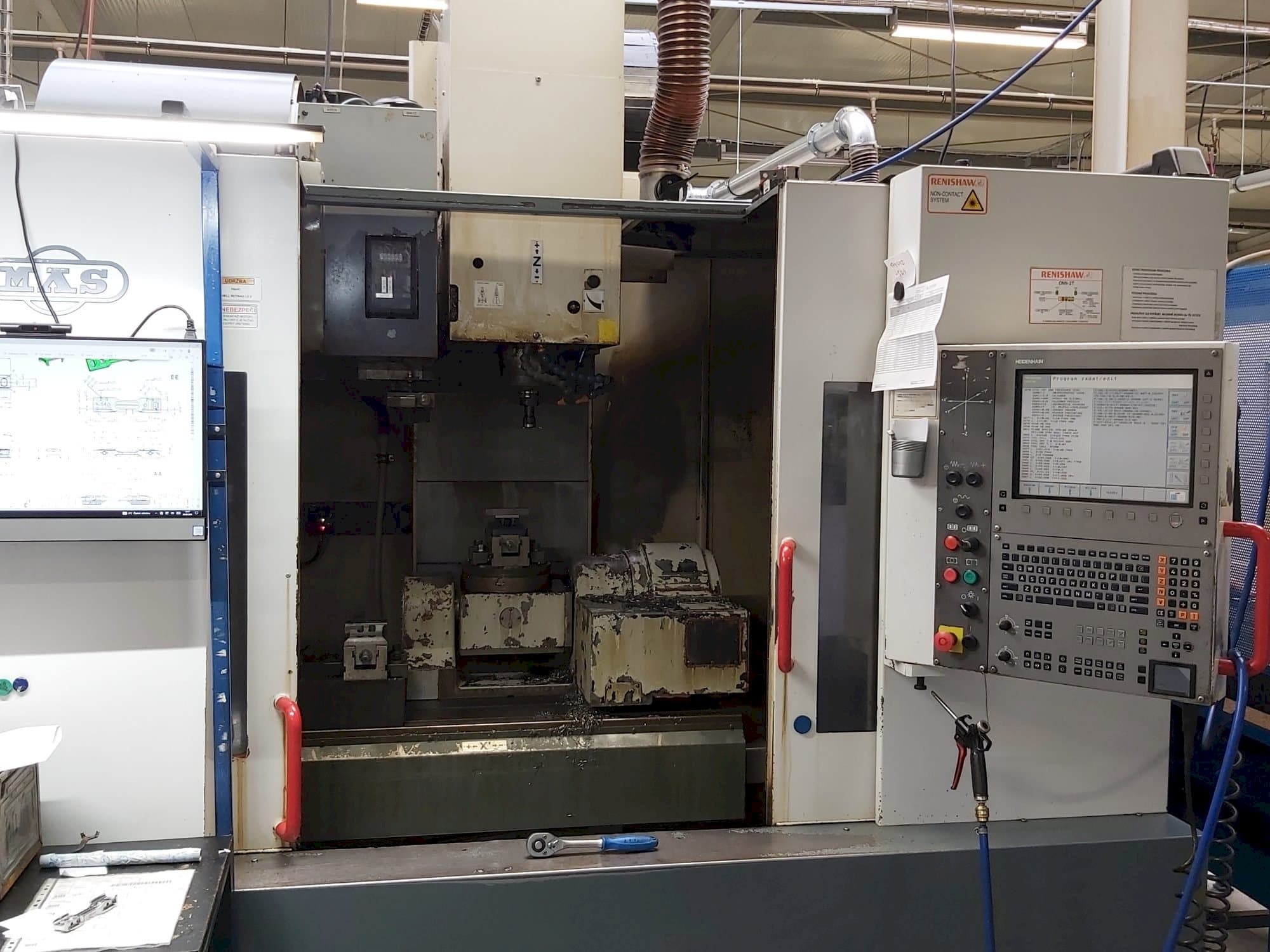 Vooraanzicht  van KOVOSVIT MAS MCV 1016 Quick  machine