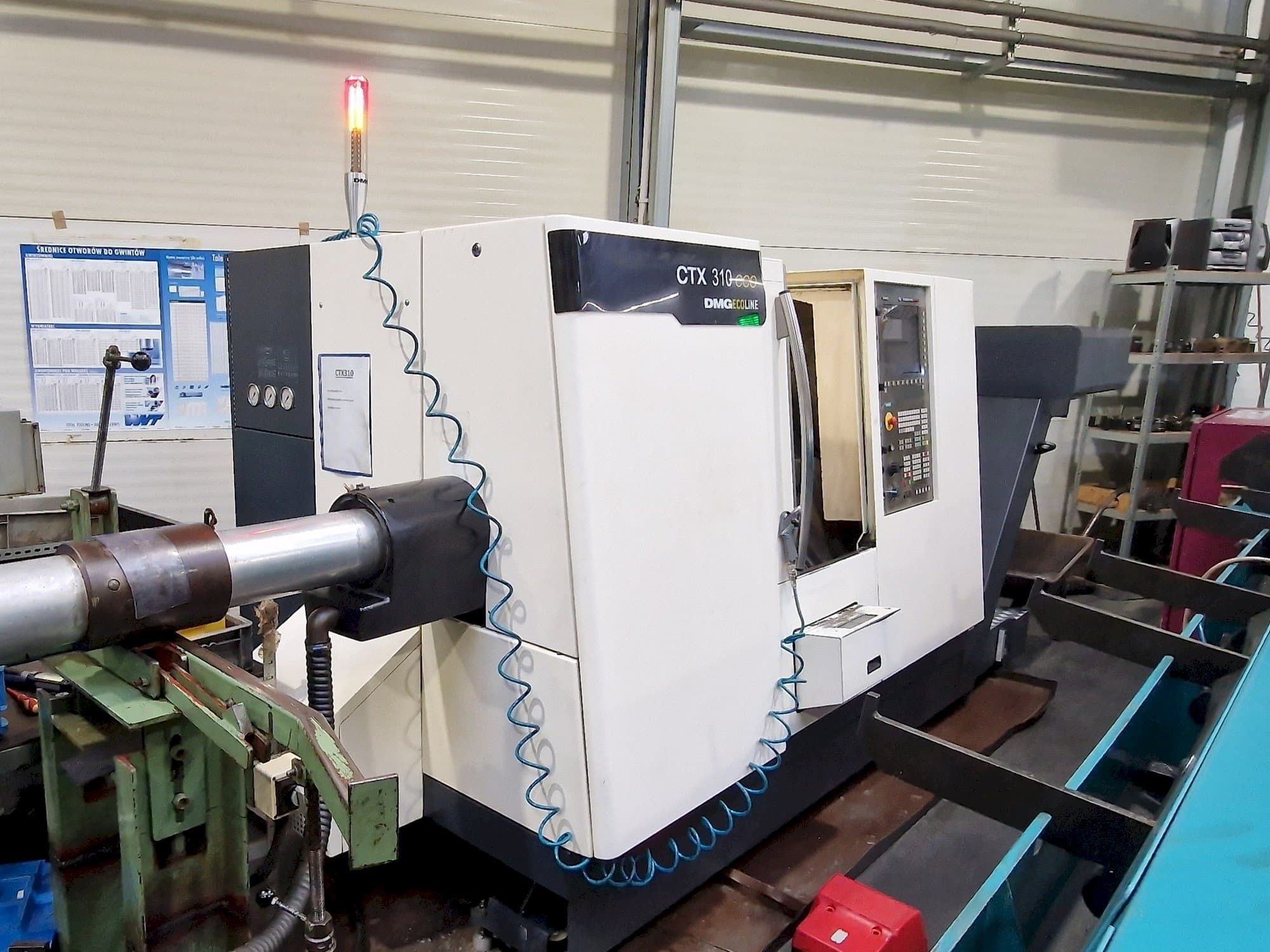 Linkerzijdeaanzicht  van DMG CTX 310 ecoline  machine