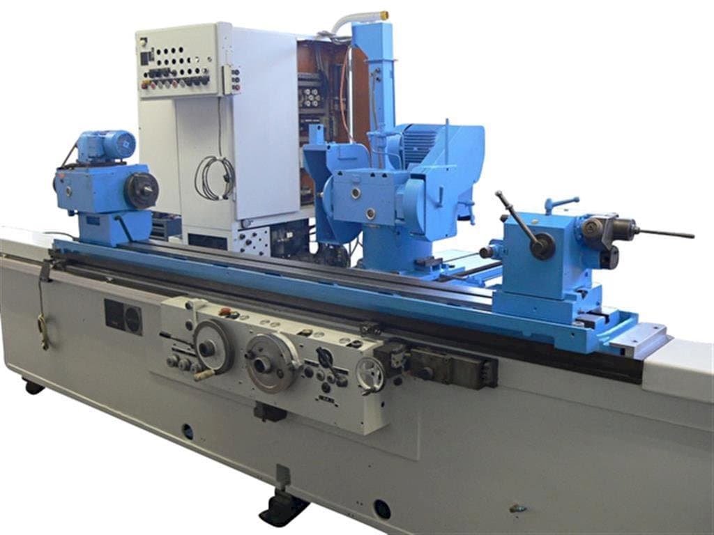 Vooraanzicht  van Karstens KC-AU 2000  machine