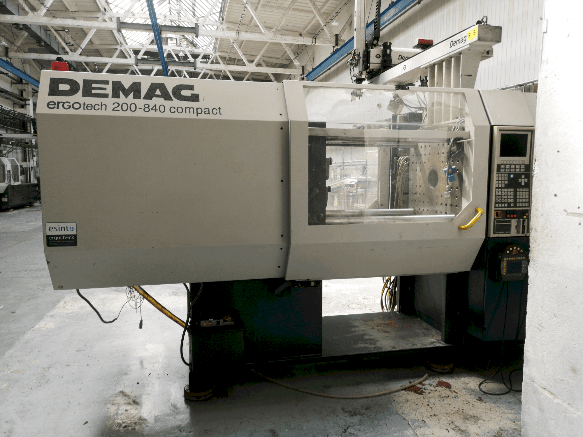Vooraanzicht  van DEMAG Ergotech 200-840 Compact  machine