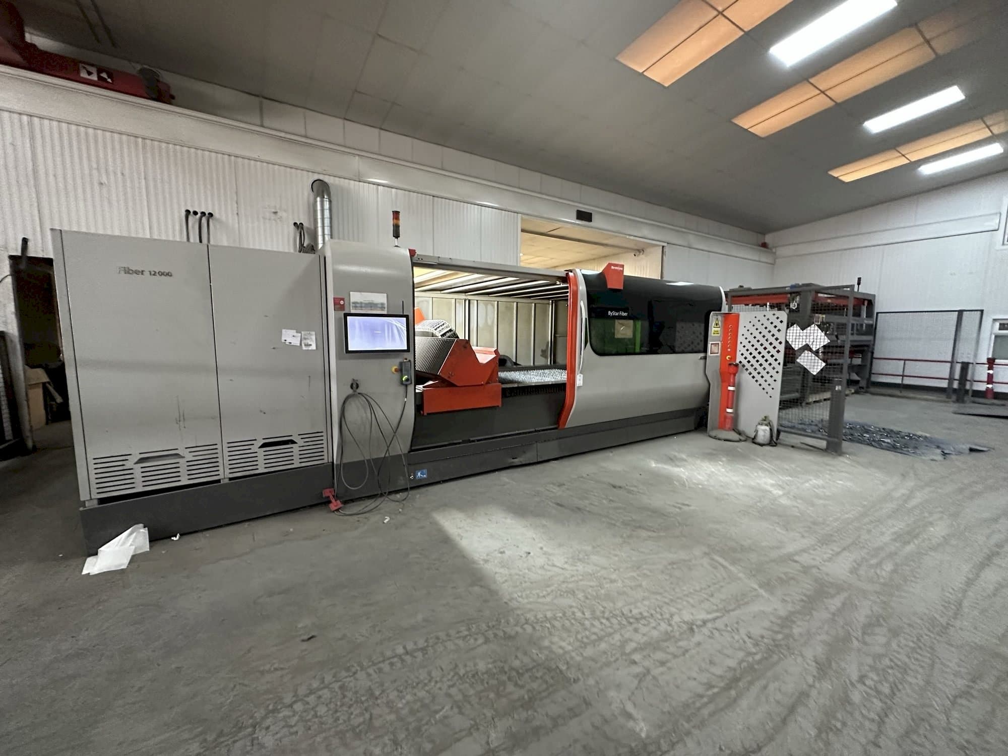 Vooraanzicht  van Bystronic Bystar 3015 12KW Fiber  machine