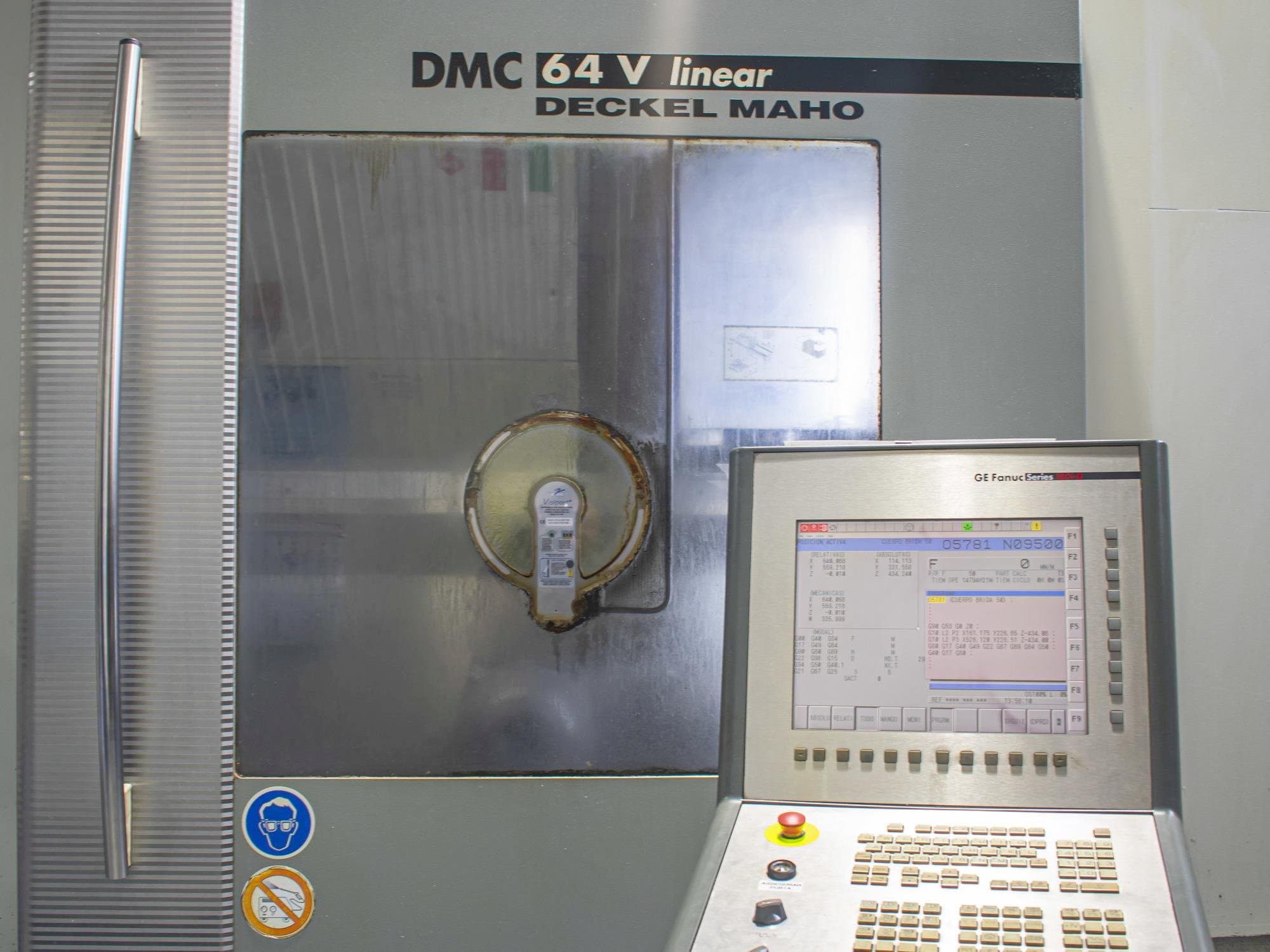 Vooraanzicht  van DECKEL MAHO DMC 64 V linear  machine