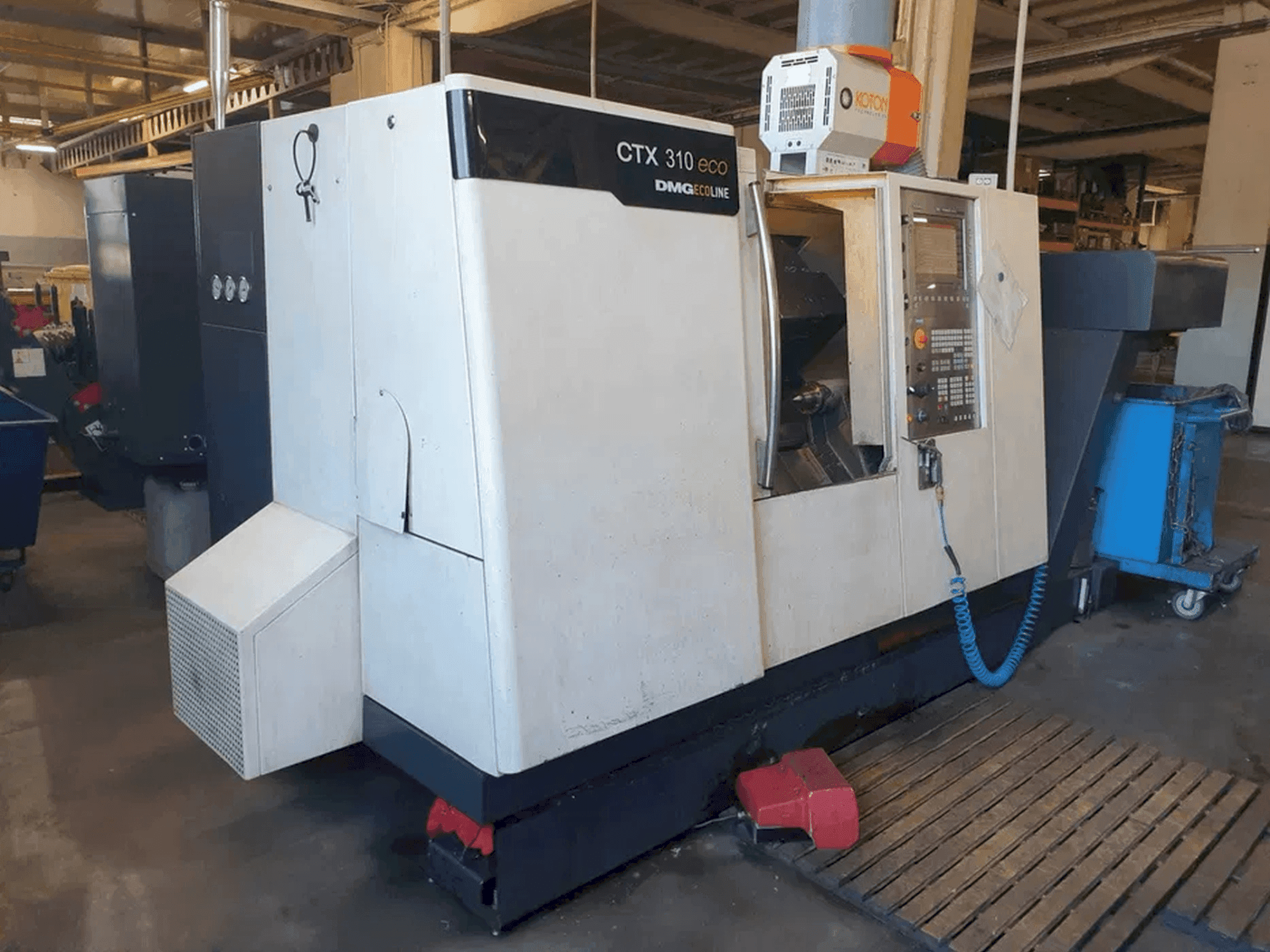Vooraanzicht  van DMG CTX 310 eco  machine