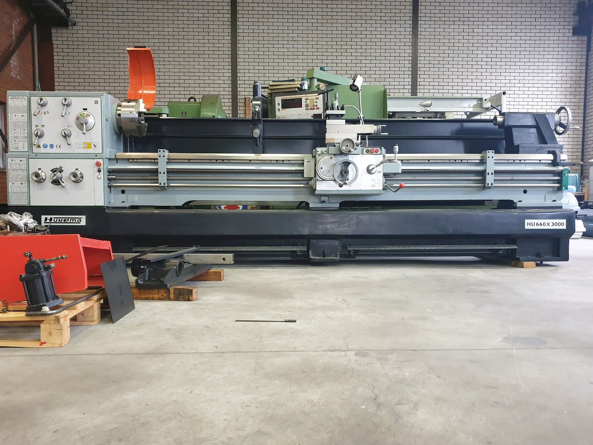 Vooraanzicht  van HUVEMA HU 660 X 3000 machine