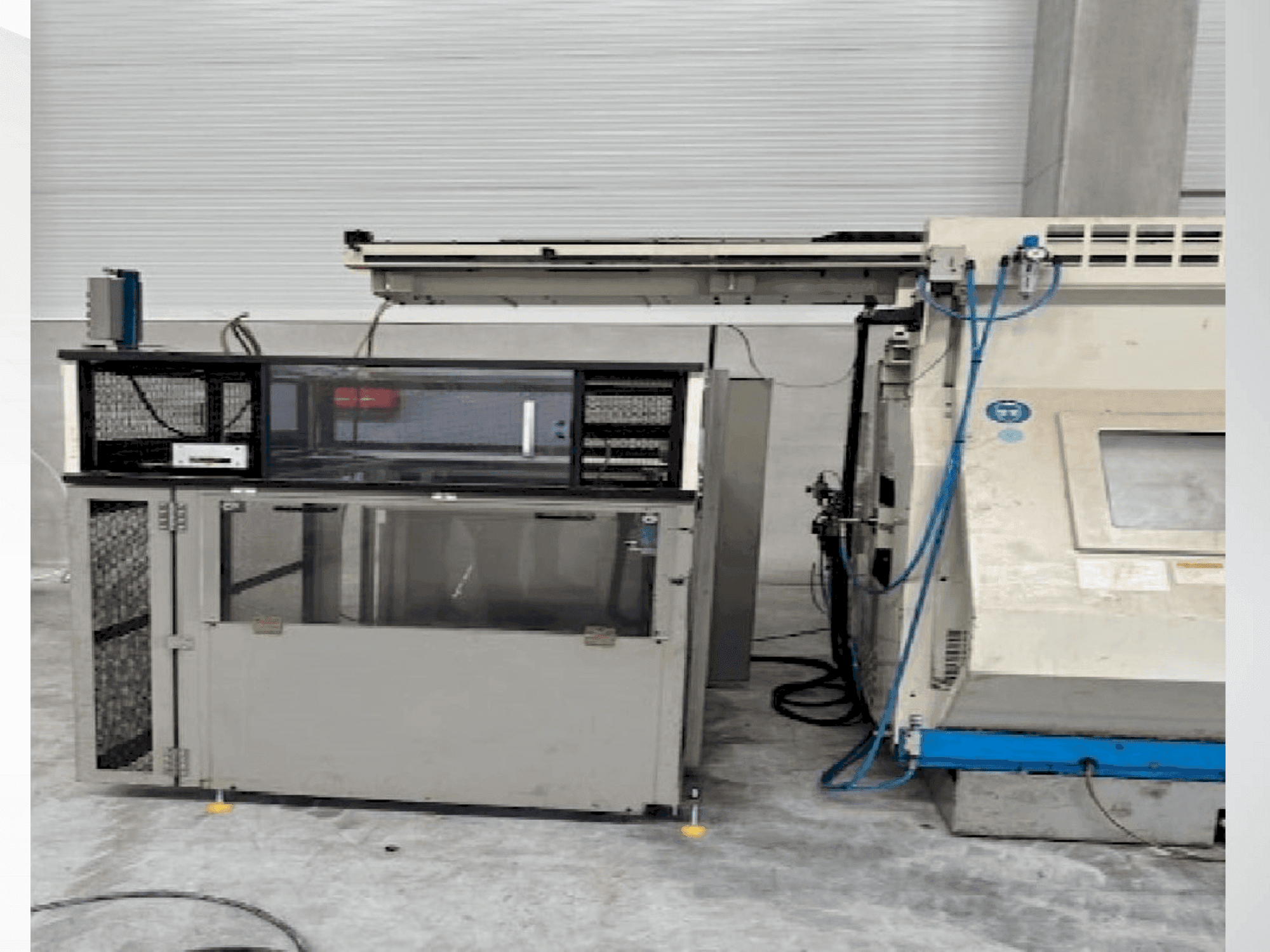 Vooraanzicht  van Okuma LT 10-M  machine