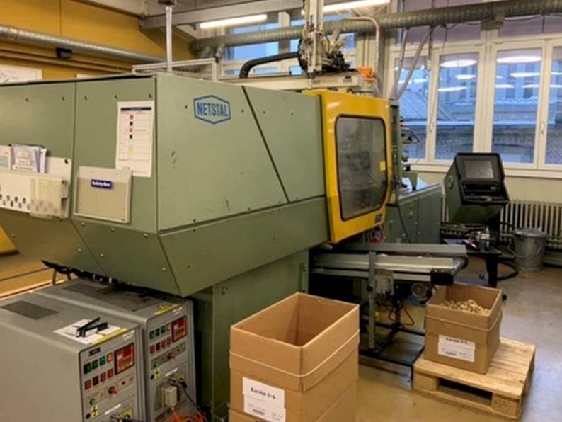 Vooraanzicht  van Netstal Synergy 600-110  machine