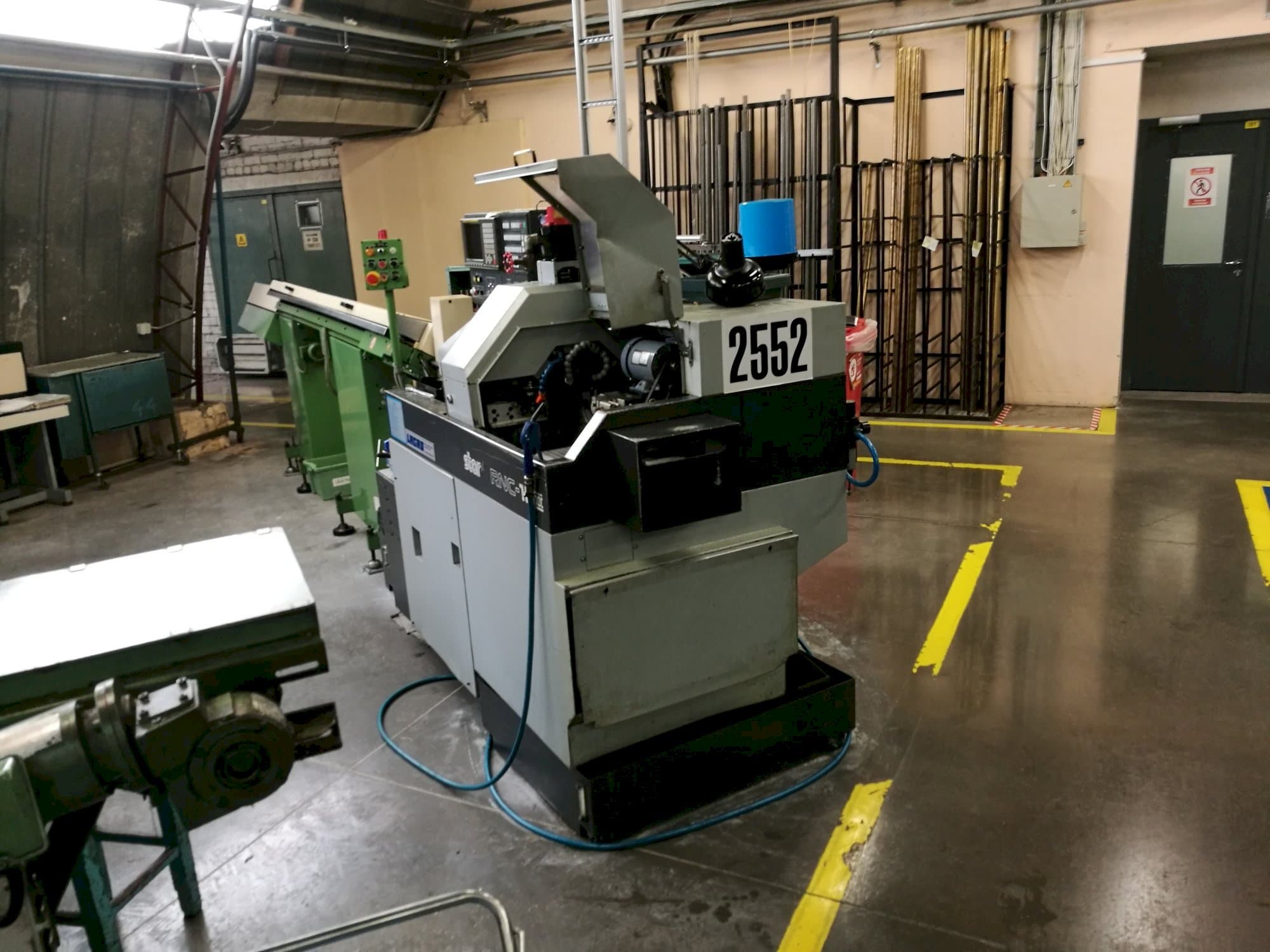 Vooraanzicht  van Star RNC-16  machine