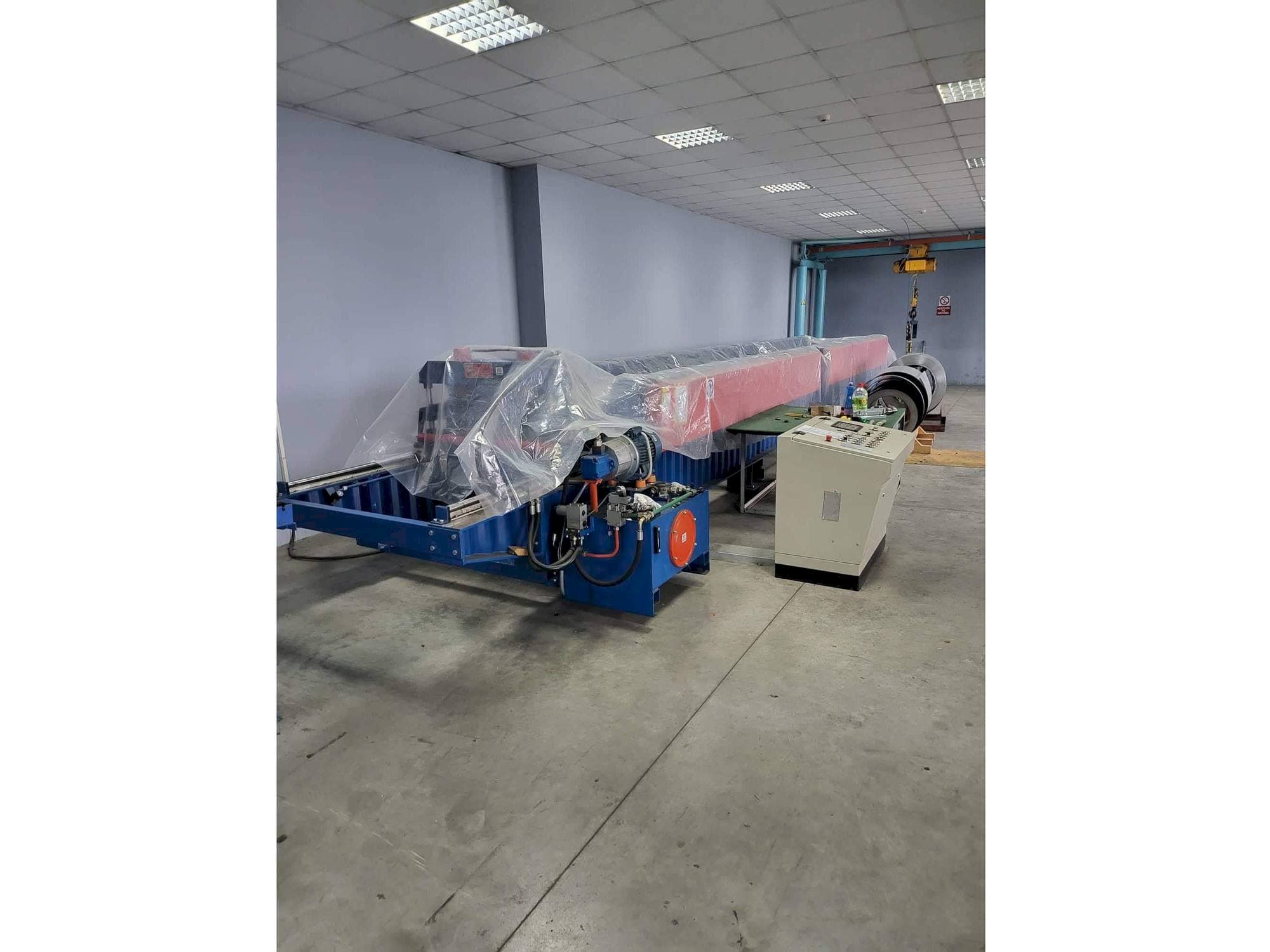 Vooraanzicht  van ZEMAN TR 20/130  machine