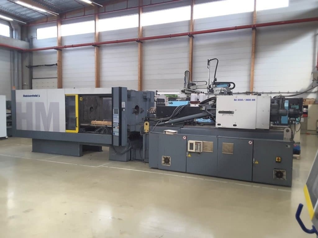Vooraanzicht van Battenfeld BA 5000 - 2800 HM machine