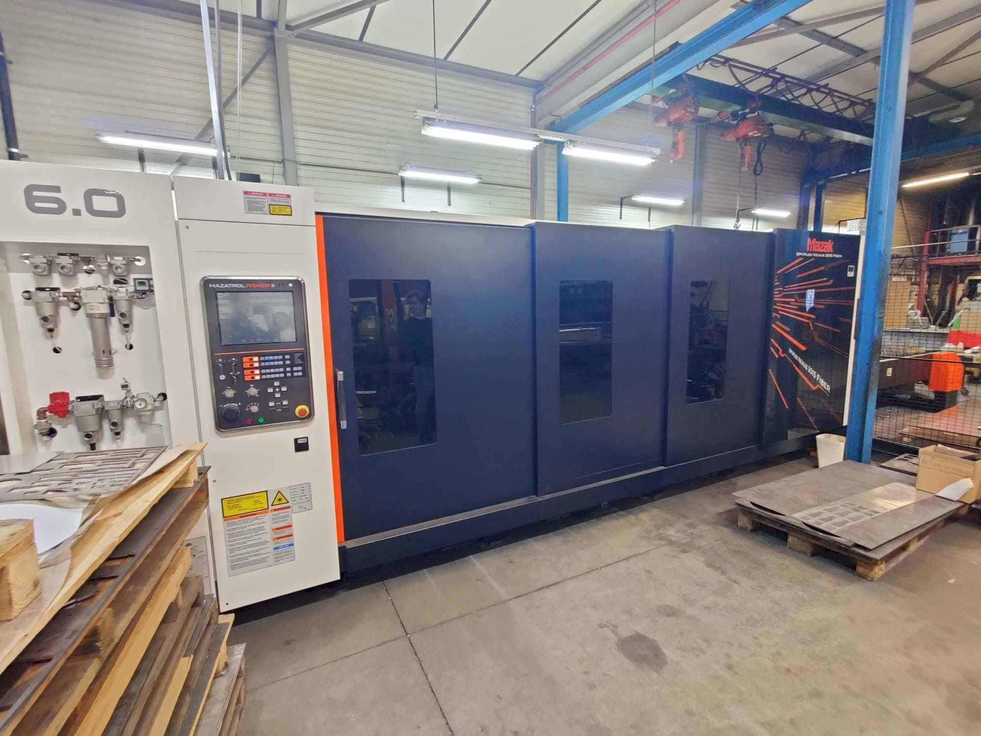 Vooraanzicht  van Mazak Optiplex Nexus 3015  machine