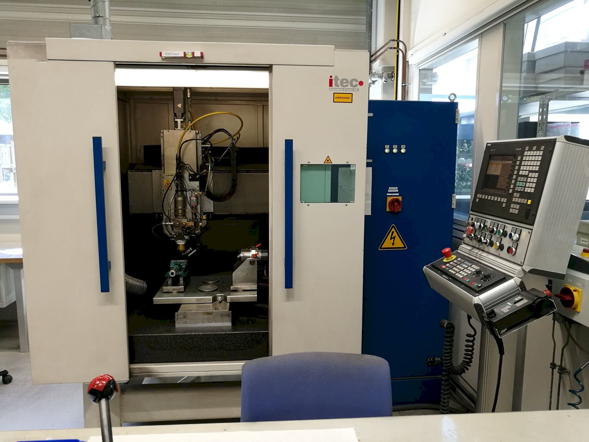 Vooraanzicht  van ITEC vmaxS  machine