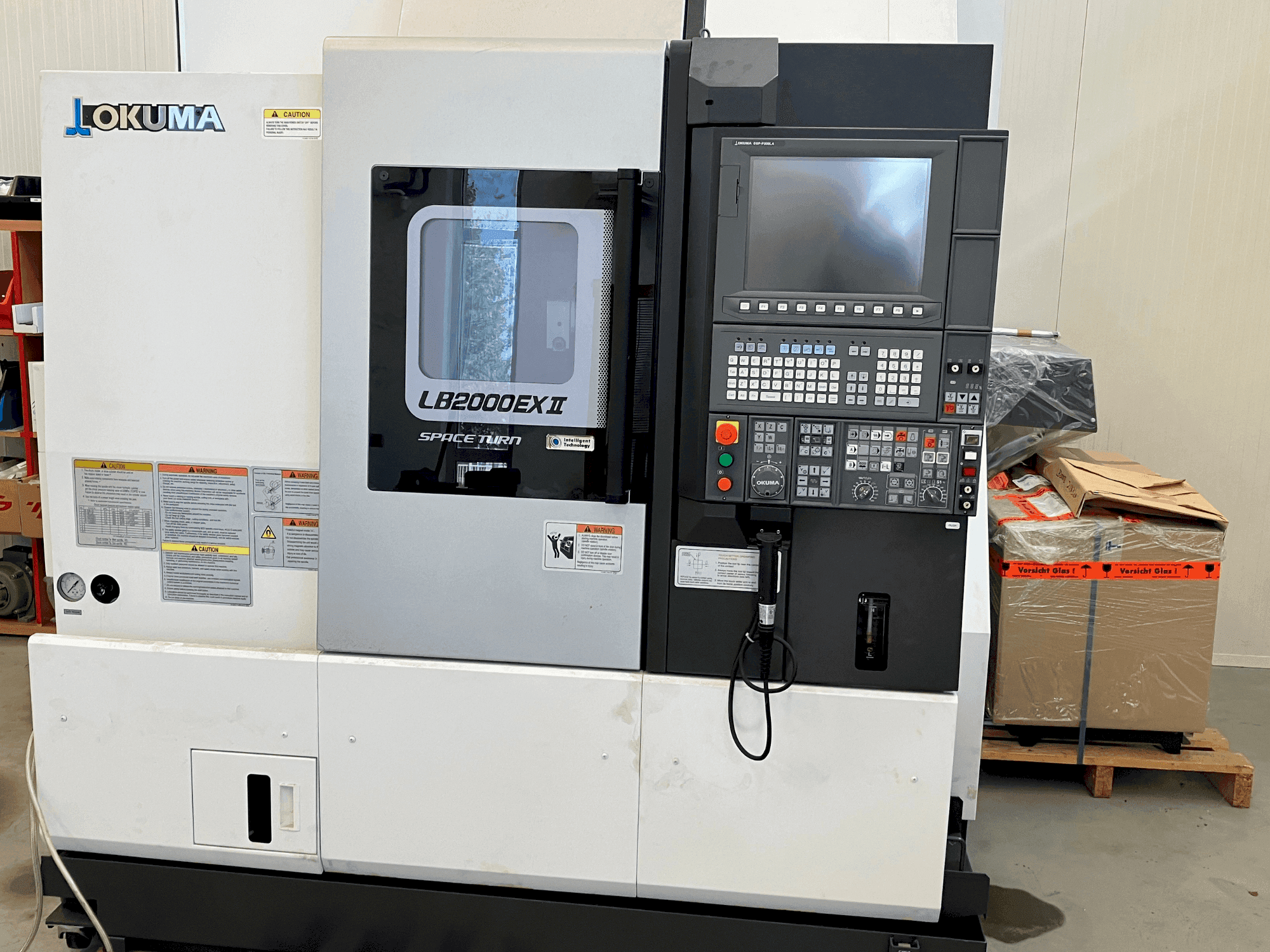 Vooraanzicht  van Okuma LB2000 EX II (2018)  machine