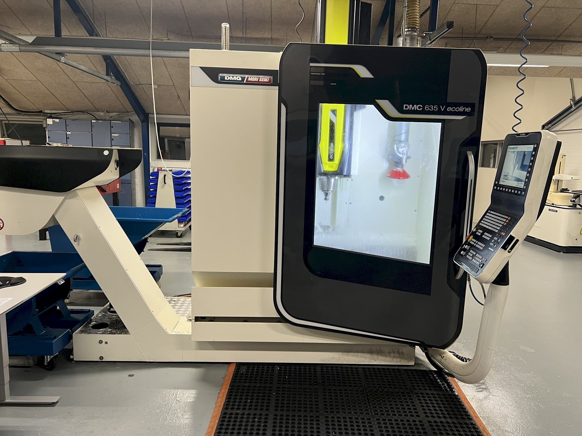 Vooraanzicht  van DMG Mori Seiki DMC 635 V ECOLINE  machine