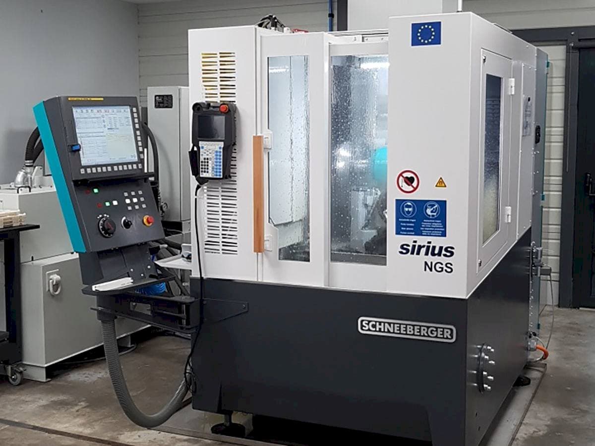 Vooraanzicht  van Schneeberger SIRIUS NGS  machine