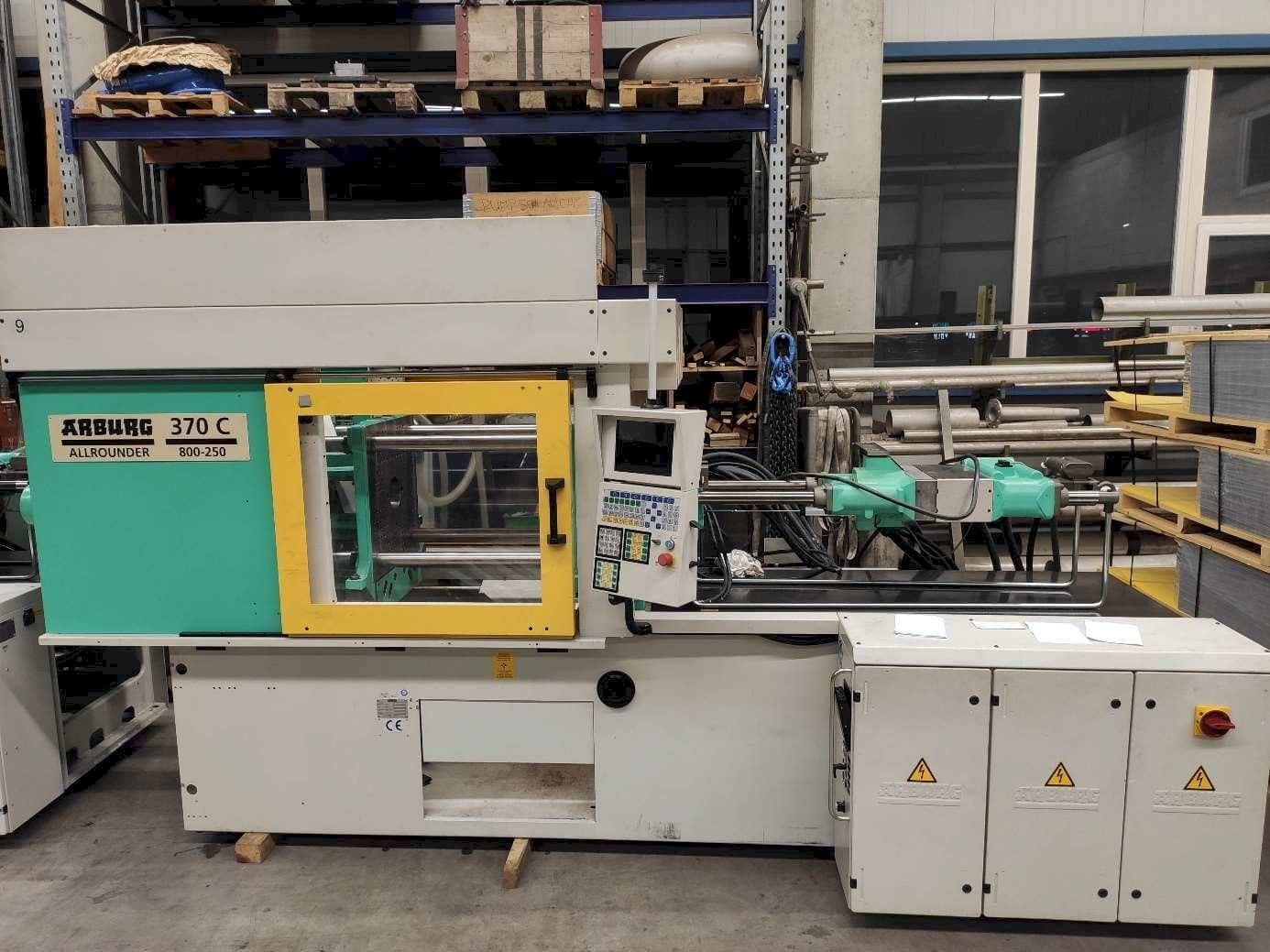 Vooraanzicht  van Arburg 370C-800-250  machine